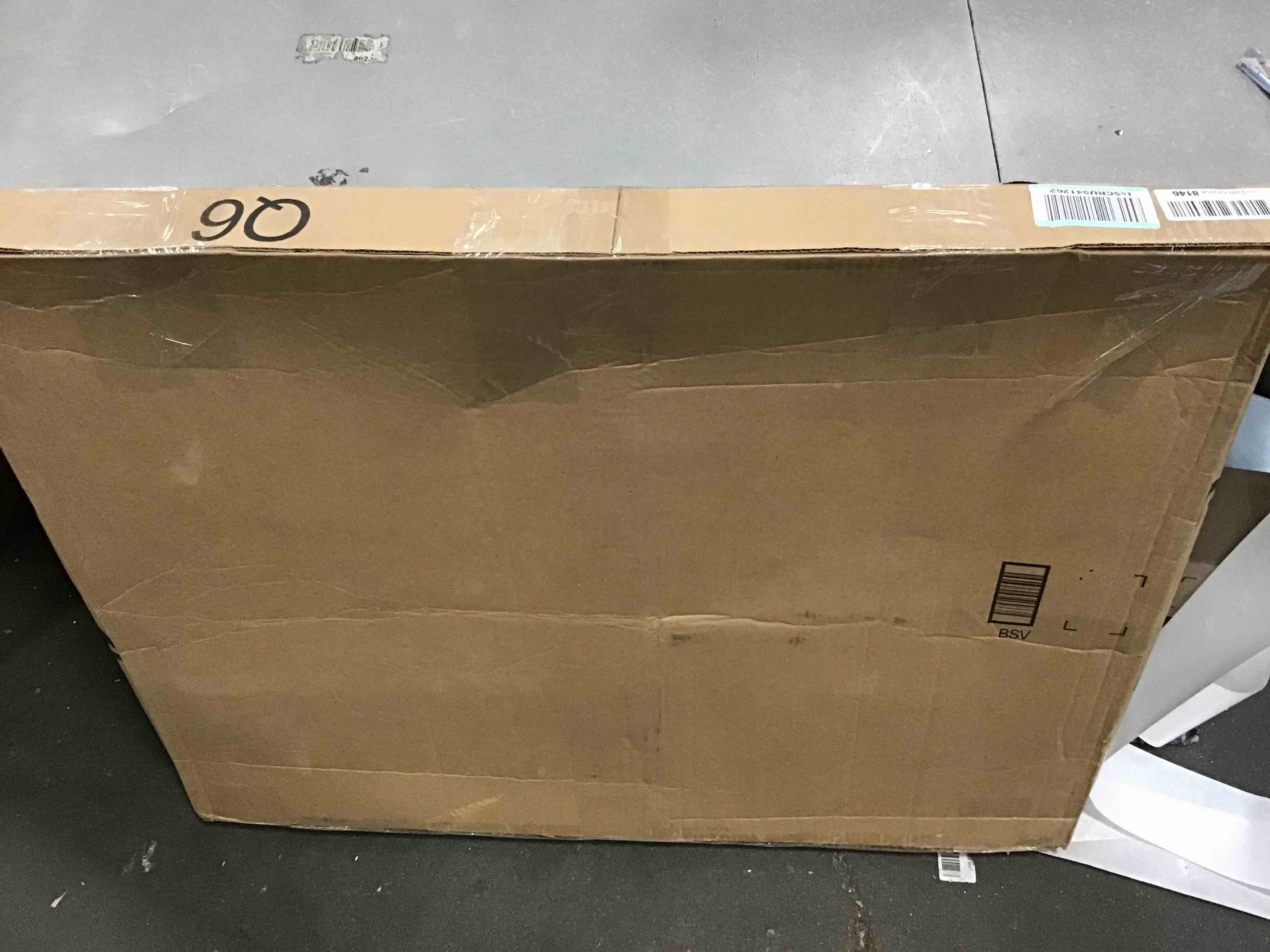 https://s3.amazonaws.com/lotting-images-prod/bidfta/YEL6000555_1707075400749.jpeg