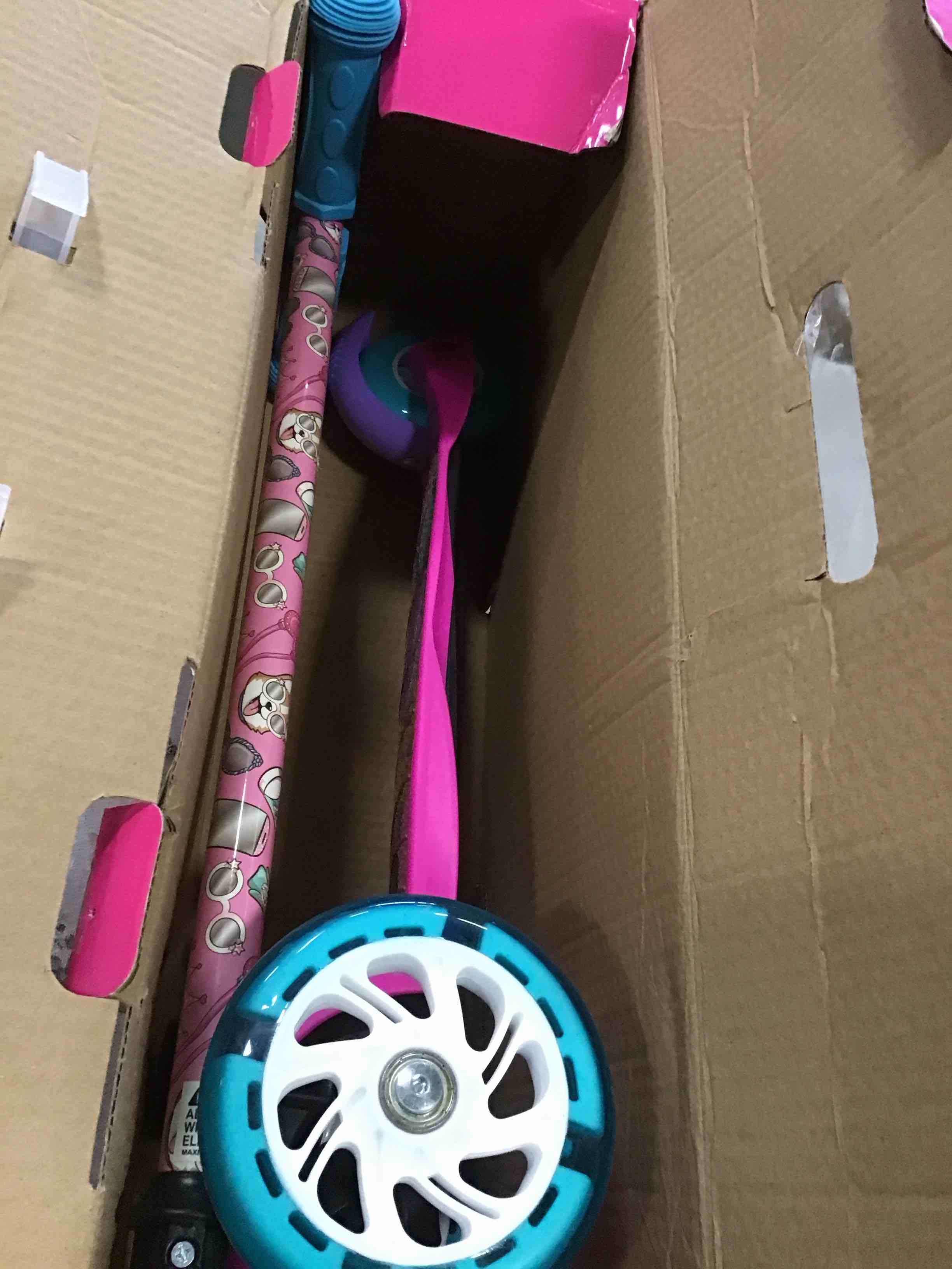 https://s3.amazonaws.com/lotting-images-prod/bidfta/YEL6000705_1707149458729.jpeg