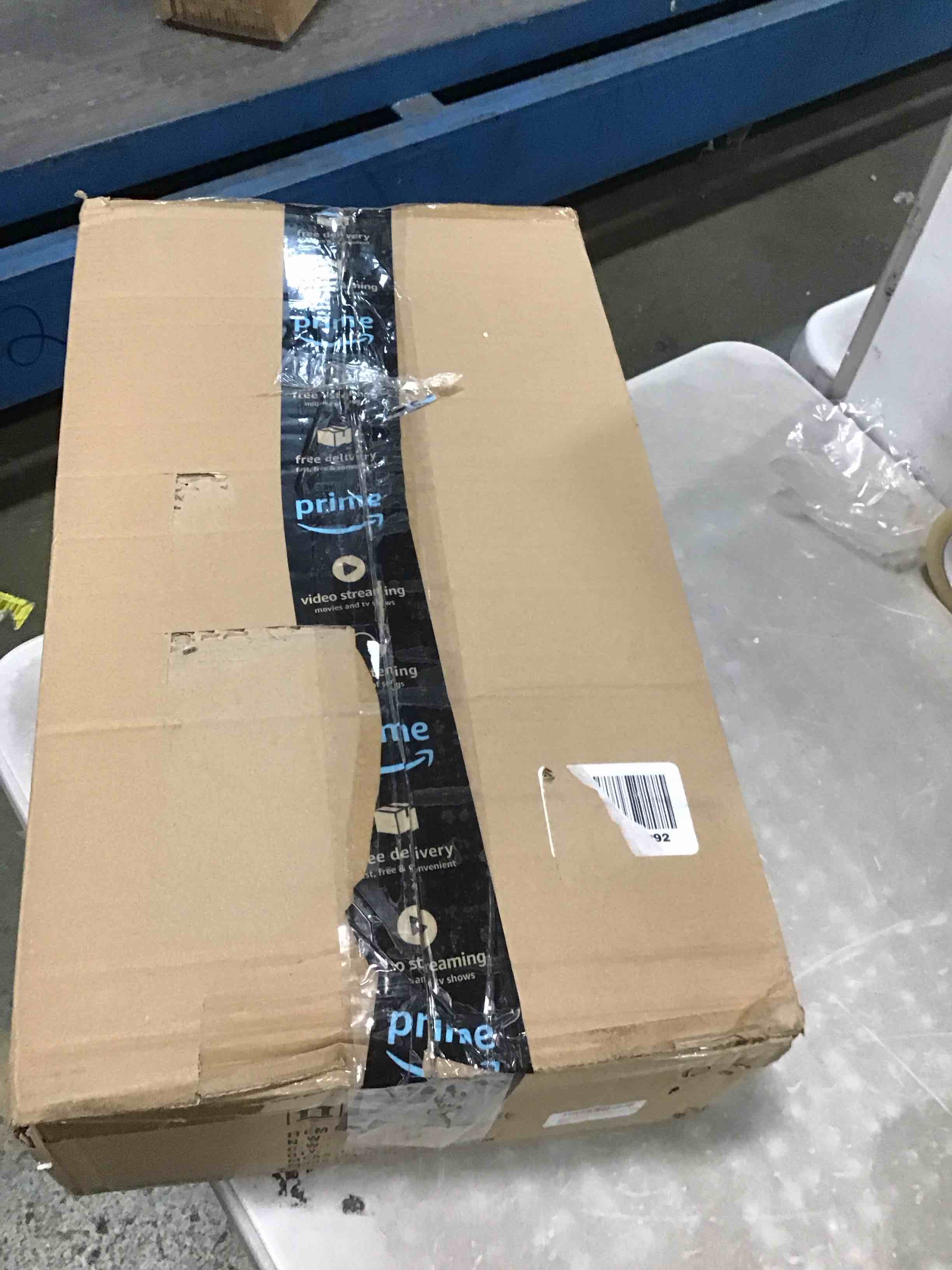 https://s3.amazonaws.com/lotting-images-prod/bidfta/YEL6000922_1707226868378.jpeg