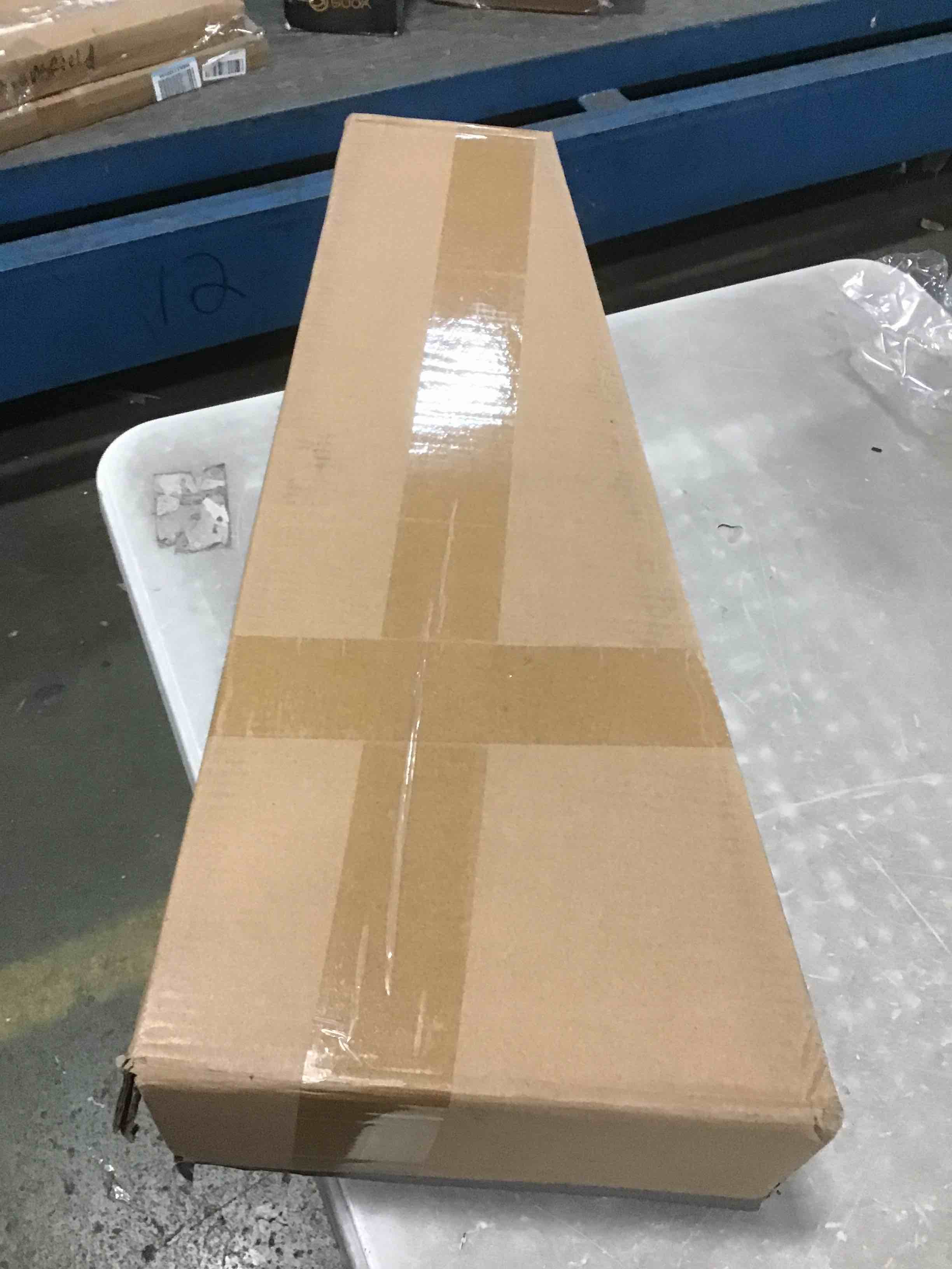 https://s3.amazonaws.com/lotting-images-prod/bidfta/YEL6001007_1707237306434.jpeg
