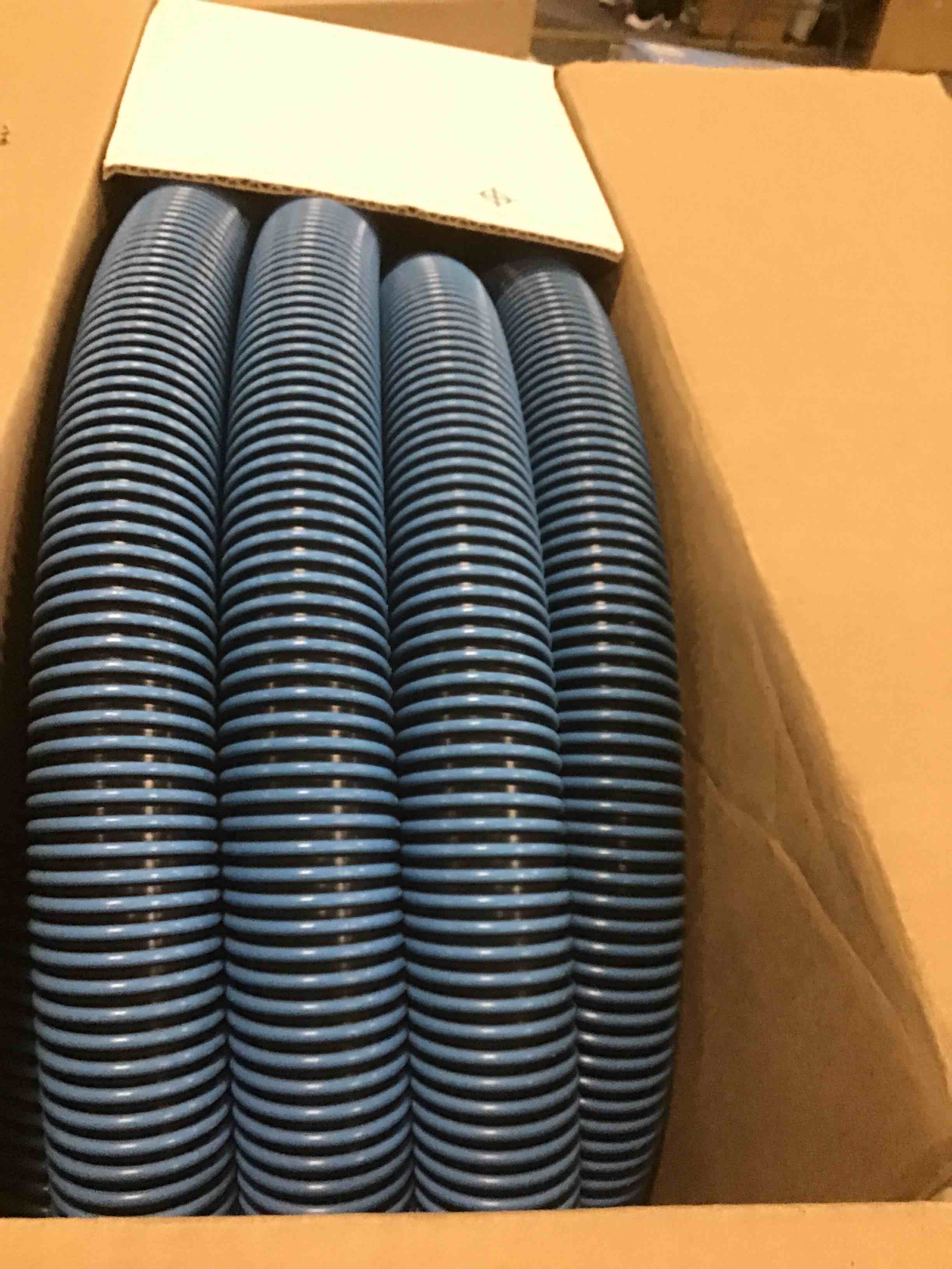 https://s3.amazonaws.com/lotting-images-prod/bidfta/YEL6001036_1707239724679.jpeg