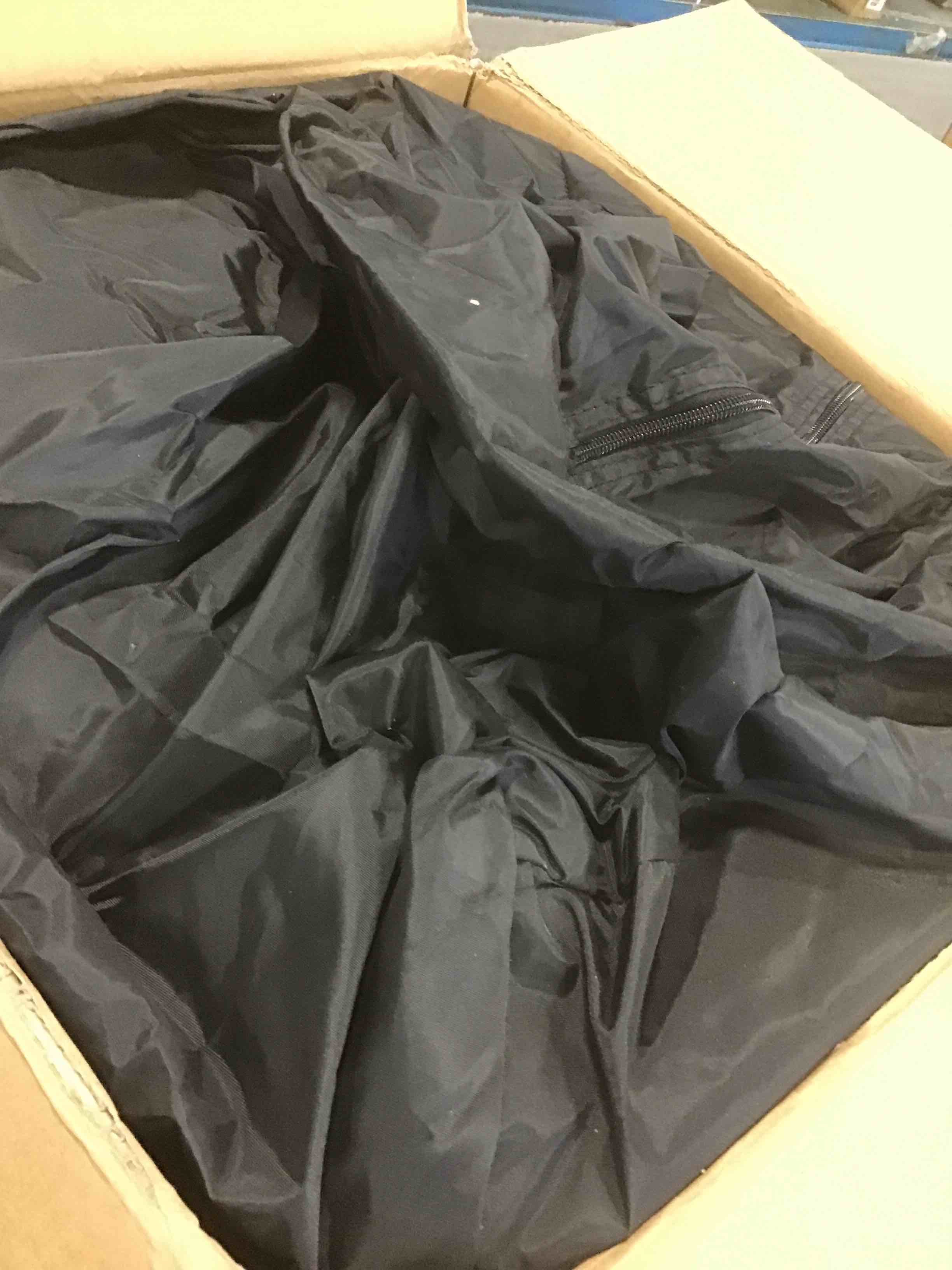 https://s3.amazonaws.com/lotting-images-prod/bidfta/YEL6001068_1707245035617.jpeg