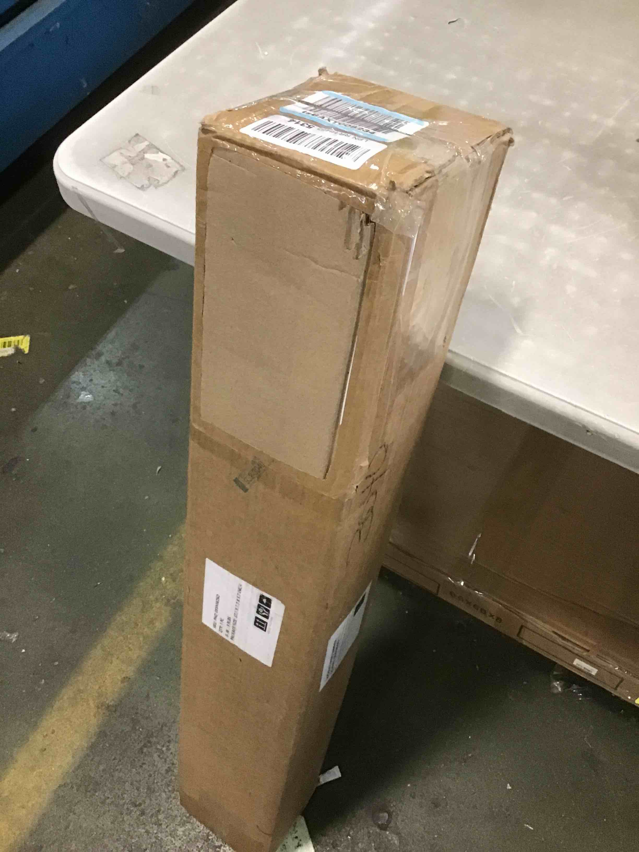 https://s3.amazonaws.com/lotting-images-prod/bidfta/YEL6001074_1707245603724.jpeg