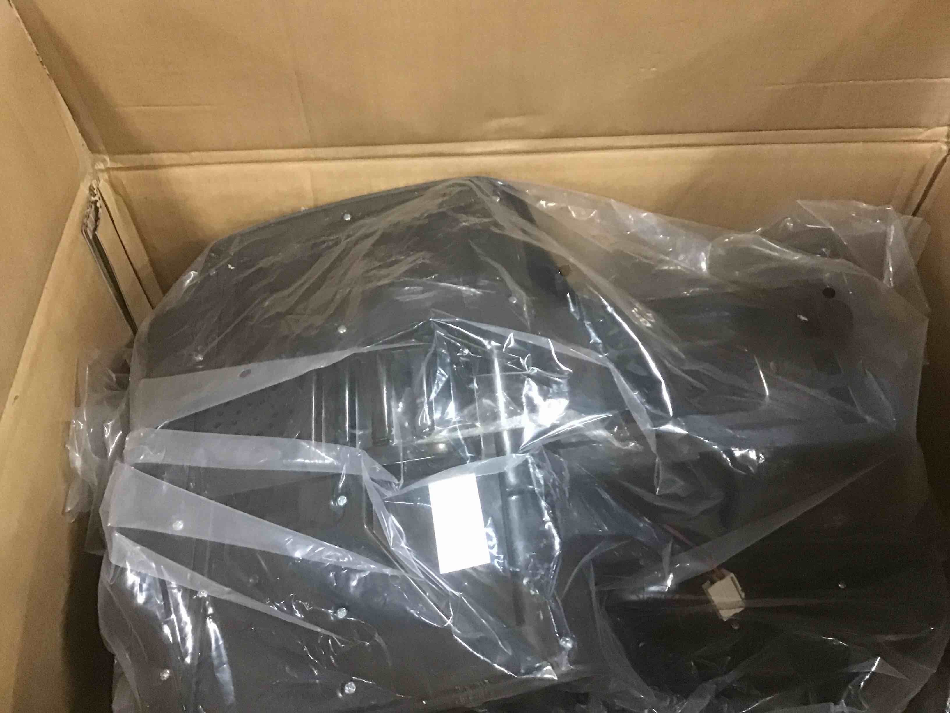 https://s3.amazonaws.com/lotting-images-prod/bidfta/YEL6001460_1707403508598.jpeg