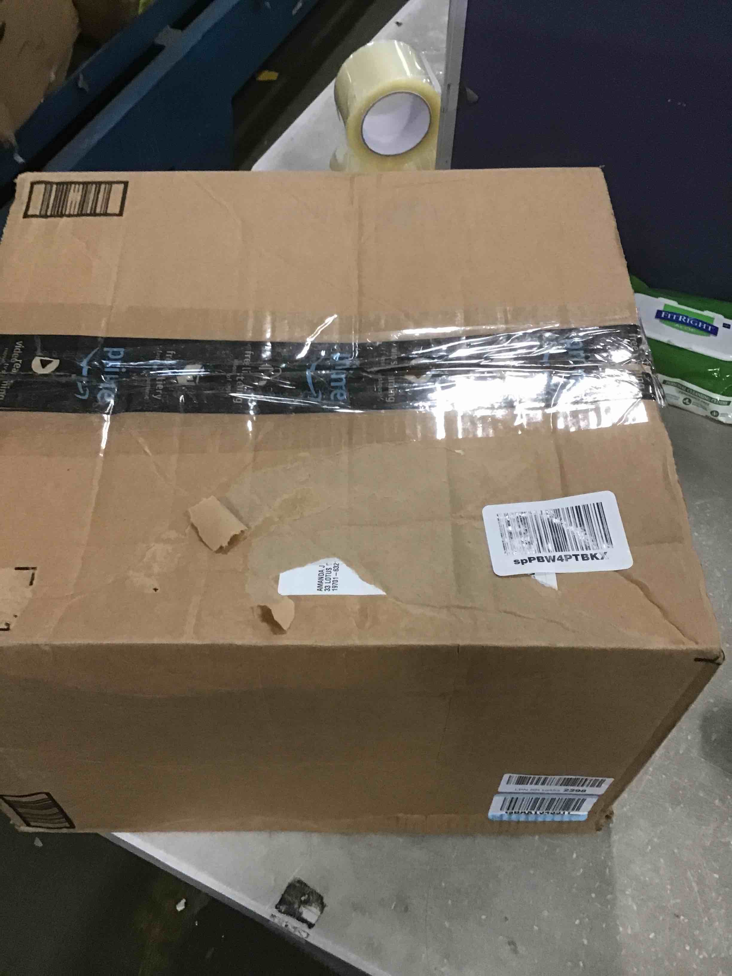 https://s3.amazonaws.com/lotting-images-prod/bidfta/YEL6001471_1707404187749.jpeg