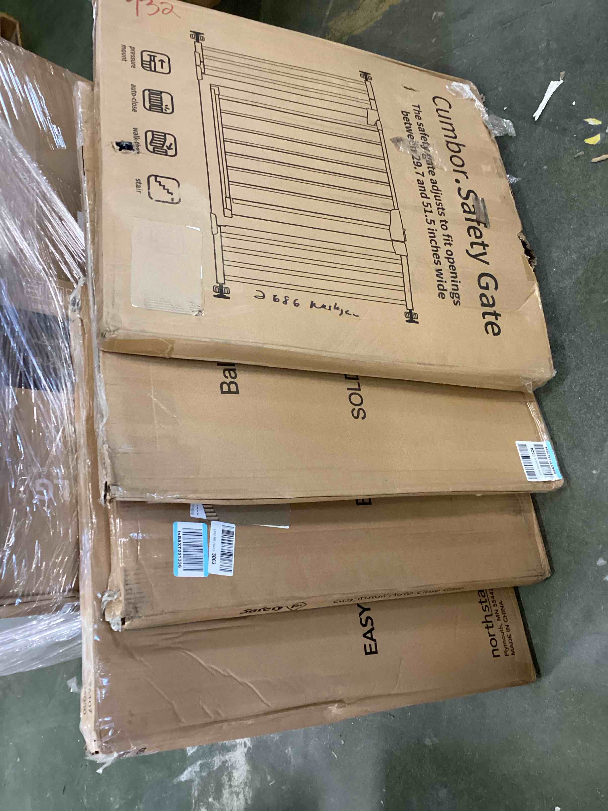 https://s3.amazonaws.com/lotting-images-prod/bidfta/YEL6002782_1707850849751.jpeg