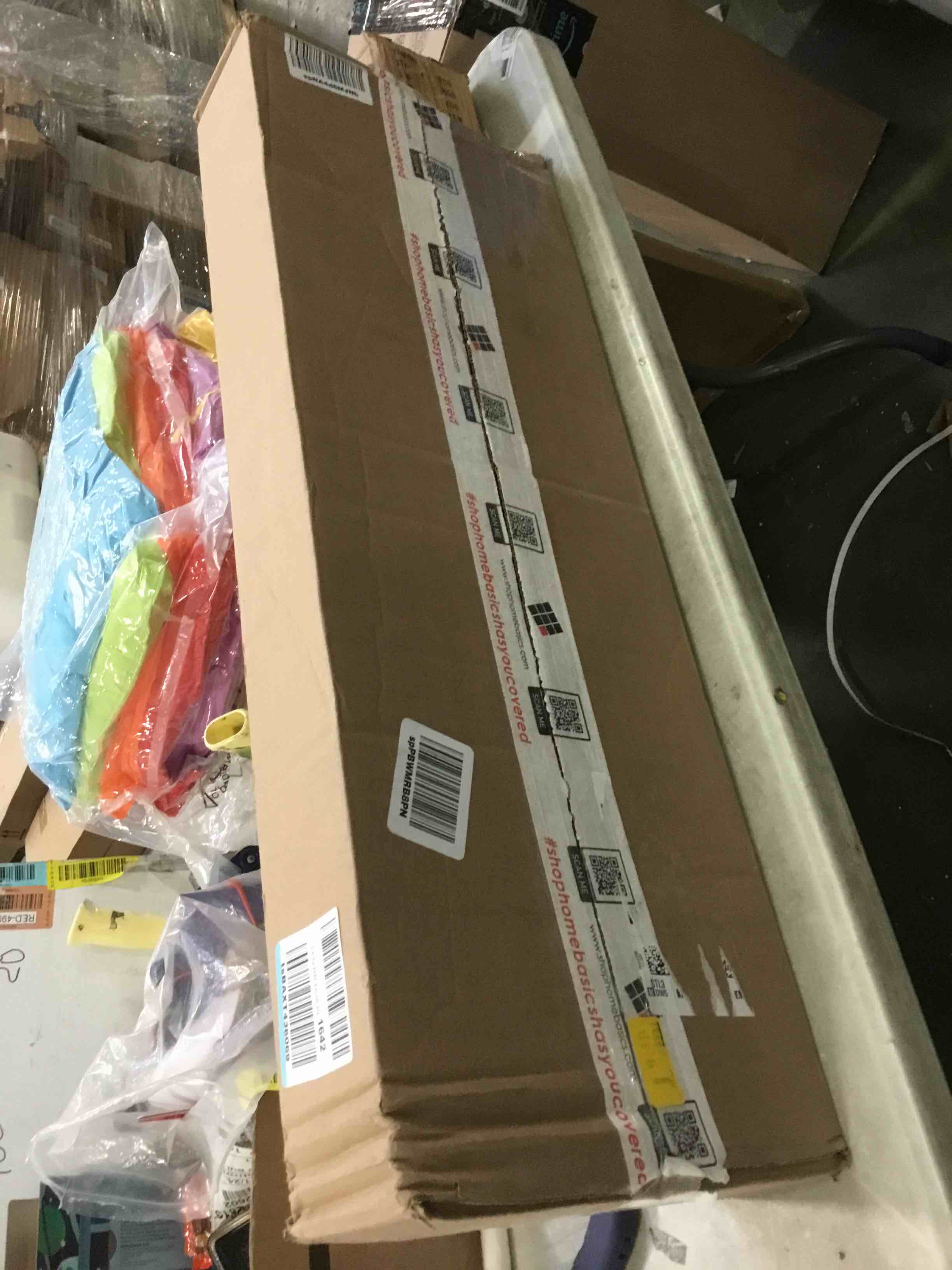 https://s3.amazonaws.com/lotting-images-prod/bidfta/YEL6003145_1708015732497.jpeg
