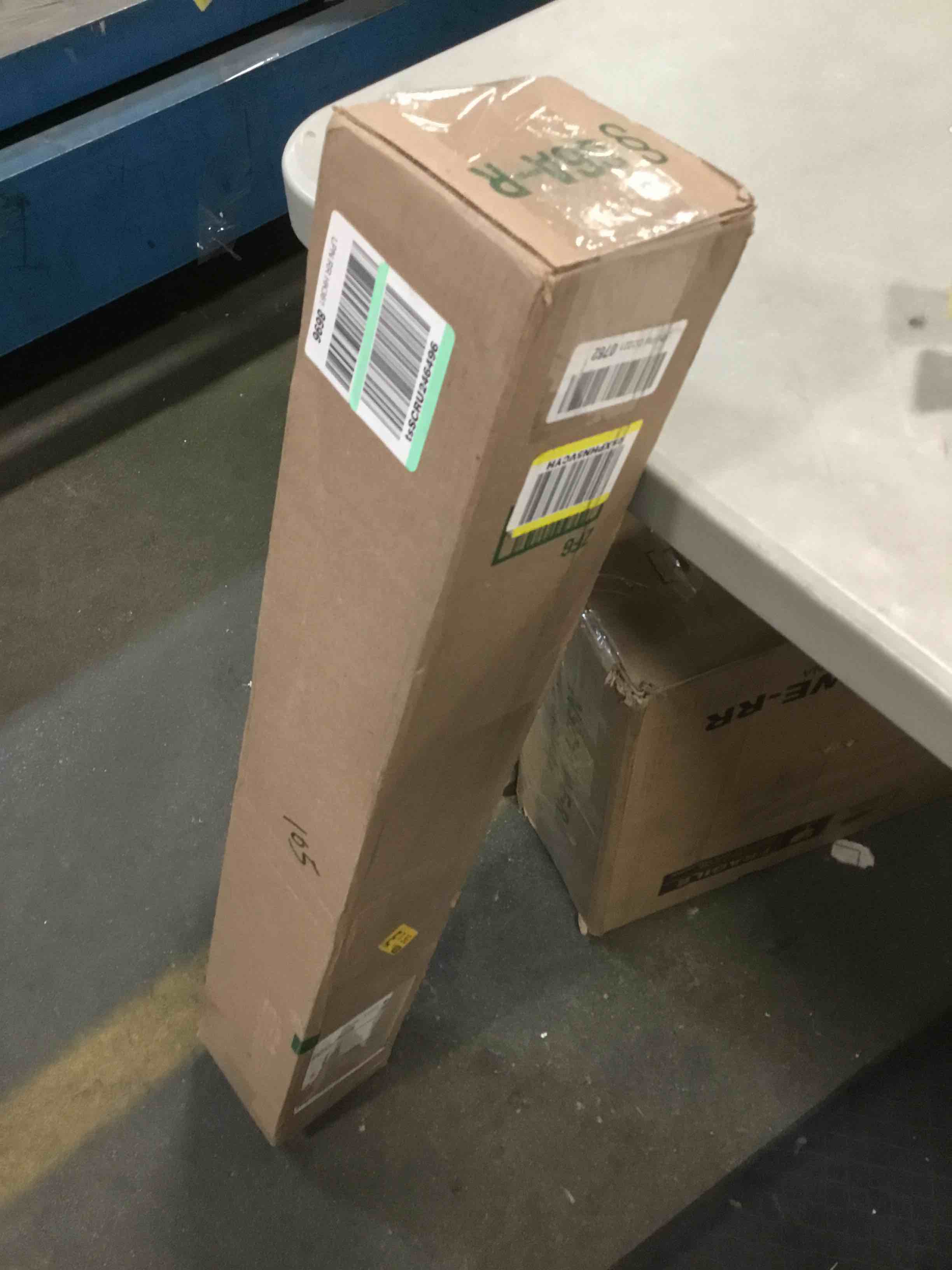 https://s3.amazonaws.com/lotting-images-prod/bidfta/YEL6003646_1707137066741.jpeg