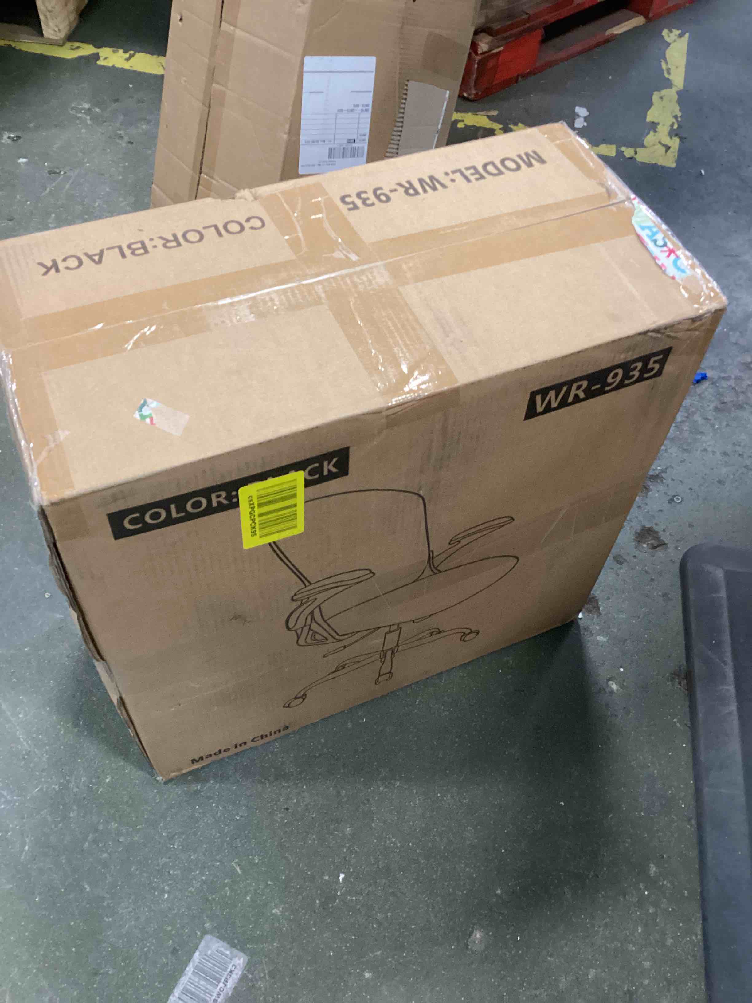 https://s3.amazonaws.com/lotting-images-prod/bidfta/YEL6003941_1707239140301.jpeg