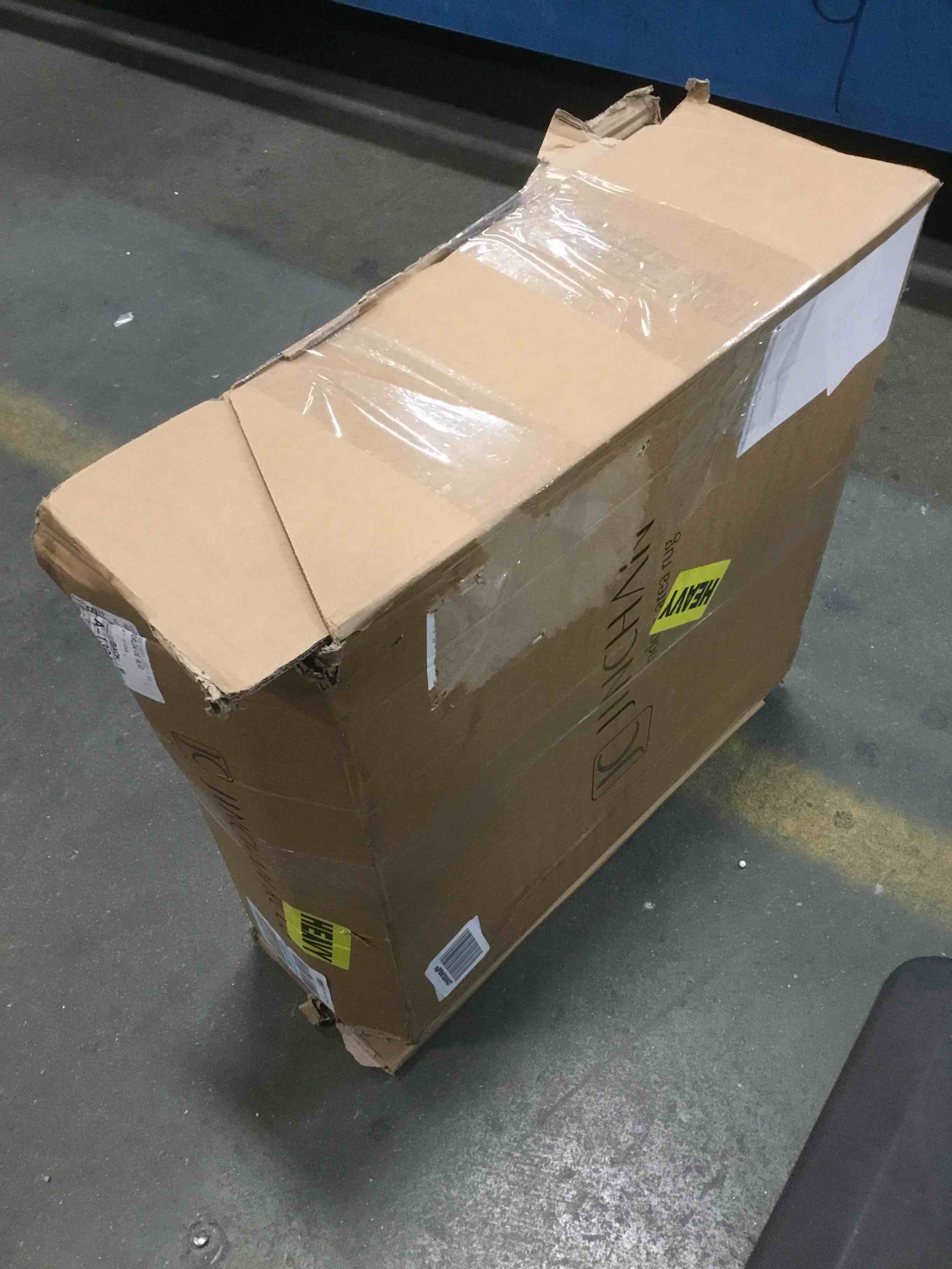 https://s3.amazonaws.com/lotting-images-prod/bidfta/YEL6004132_1707310502751.jpeg