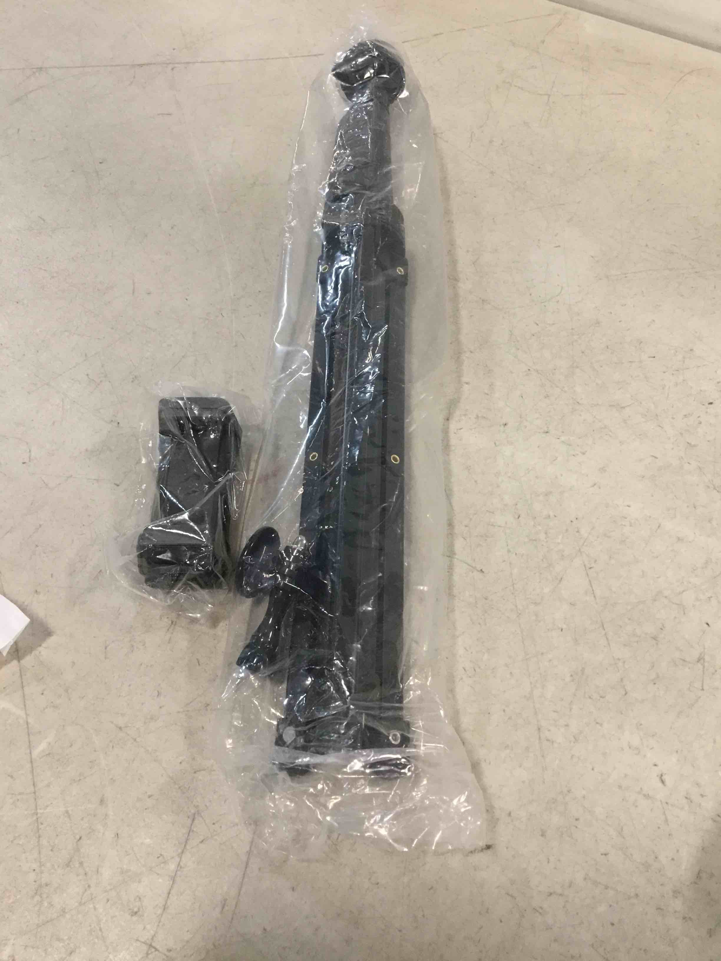 https://s3.amazonaws.com/lotting-images-prod/bidfta/YEL6004207_1707321411941.jpeg