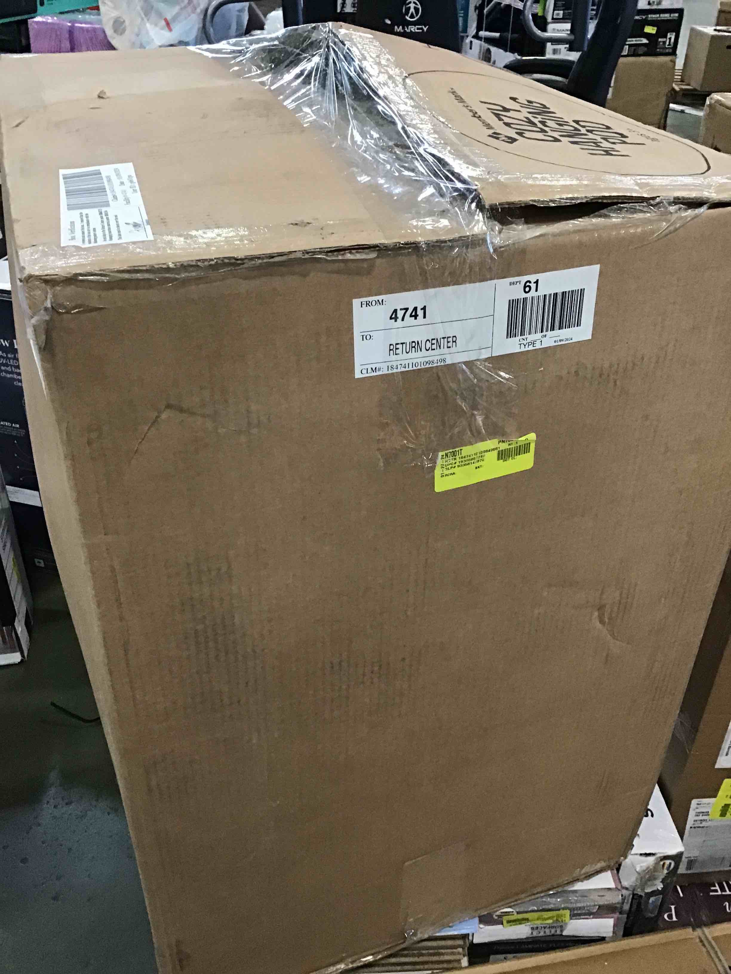 https://s3.amazonaws.com/lotting-images-prod/bidfta/YEL6004982_1707164029213.jpeg