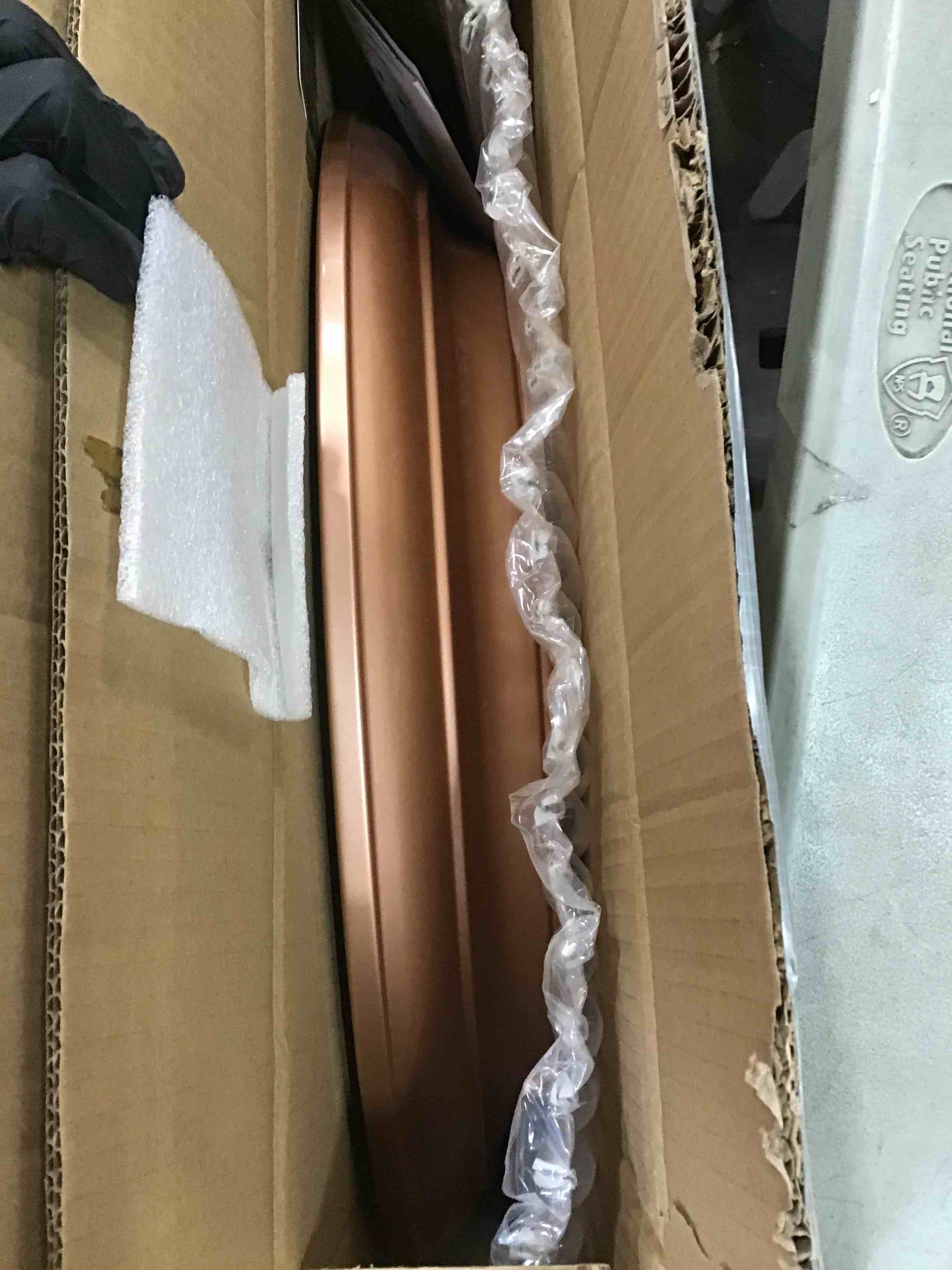 https://s3.amazonaws.com/lotting-images-prod/bidfta/YEL6006482_1707743479361.jpeg