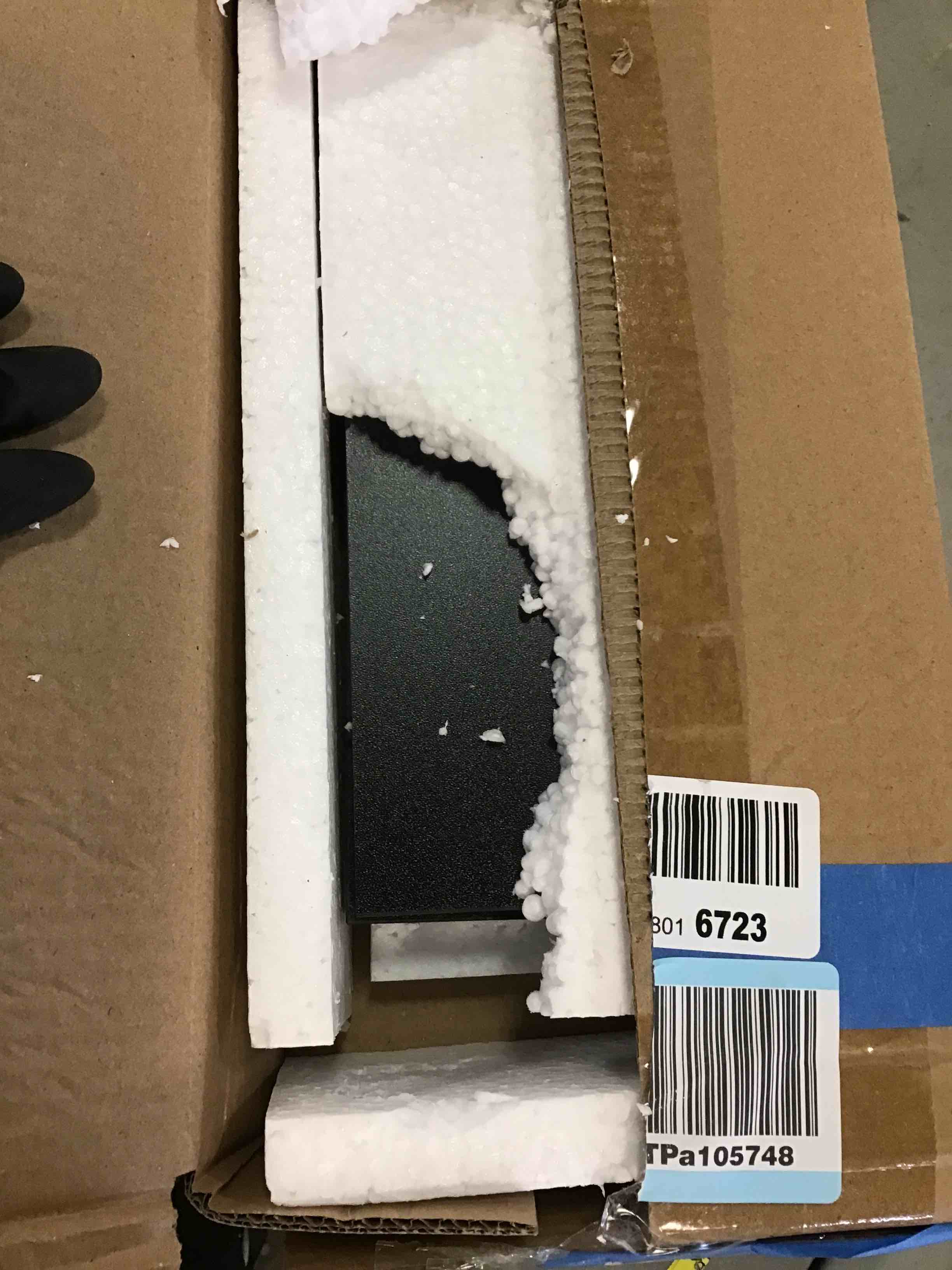 https://s3.amazonaws.com/lotting-images-prod/bidfta/YEL6006777_1707839647647.jpeg