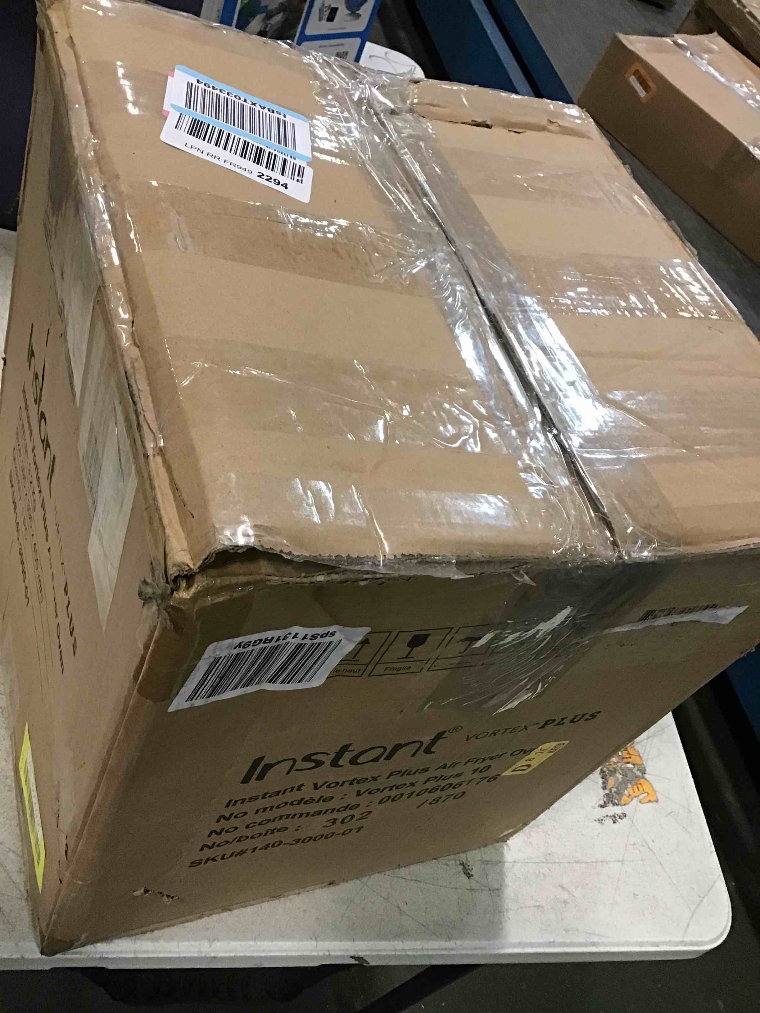 https://s3.amazonaws.com/lotting-images-prod/bidfta/YEL6006935_1707915816234.jpeg