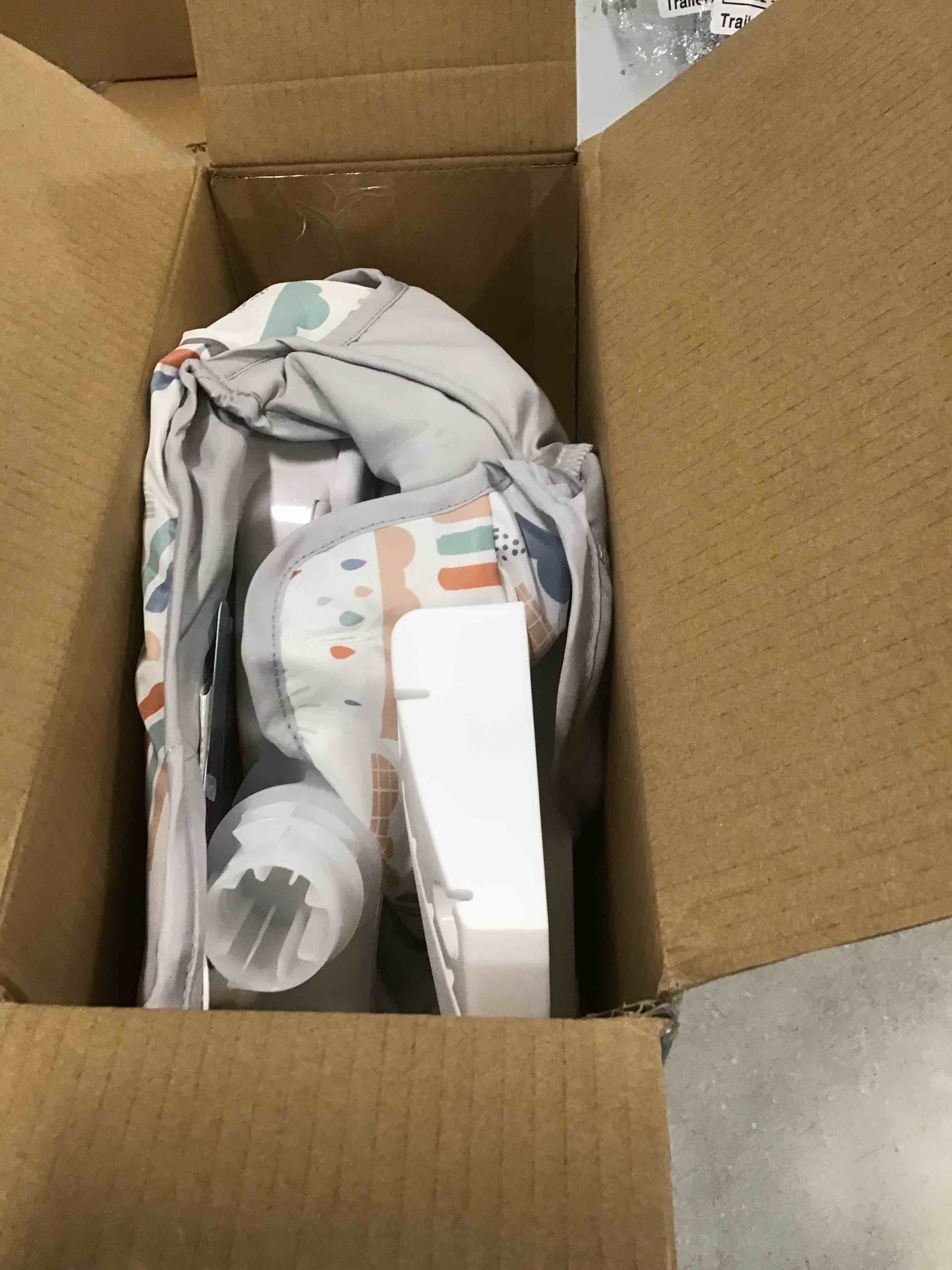 https://s3.amazonaws.com/lotting-images-prod/bidfta/YEL6007257_1708014626774.jpeg