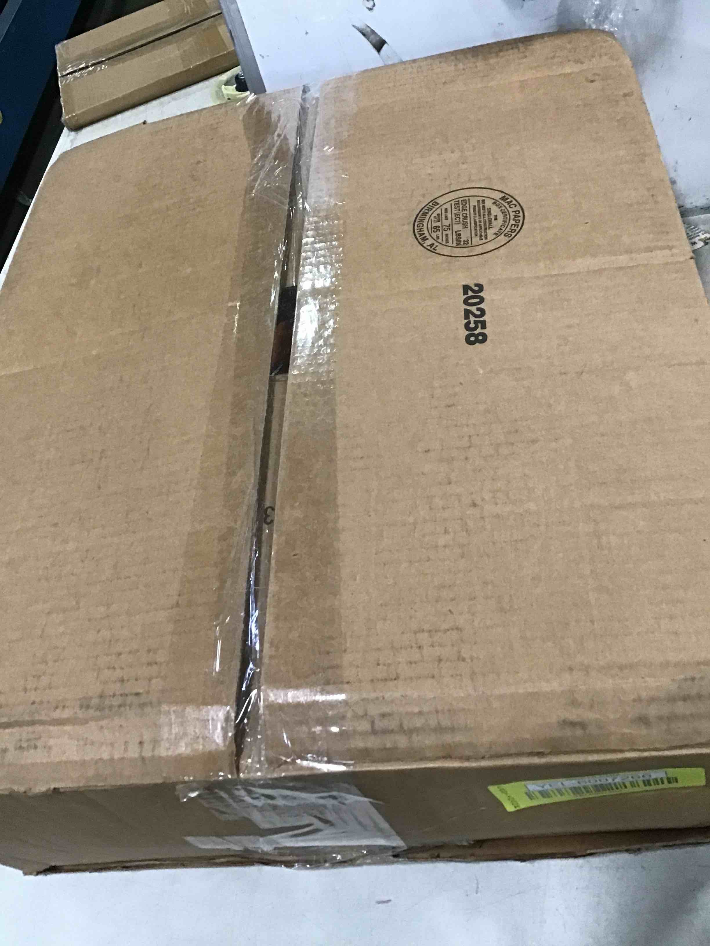 https://s3.amazonaws.com/lotting-images-prod/bidfta/YEL6007266_1708015861552.jpeg