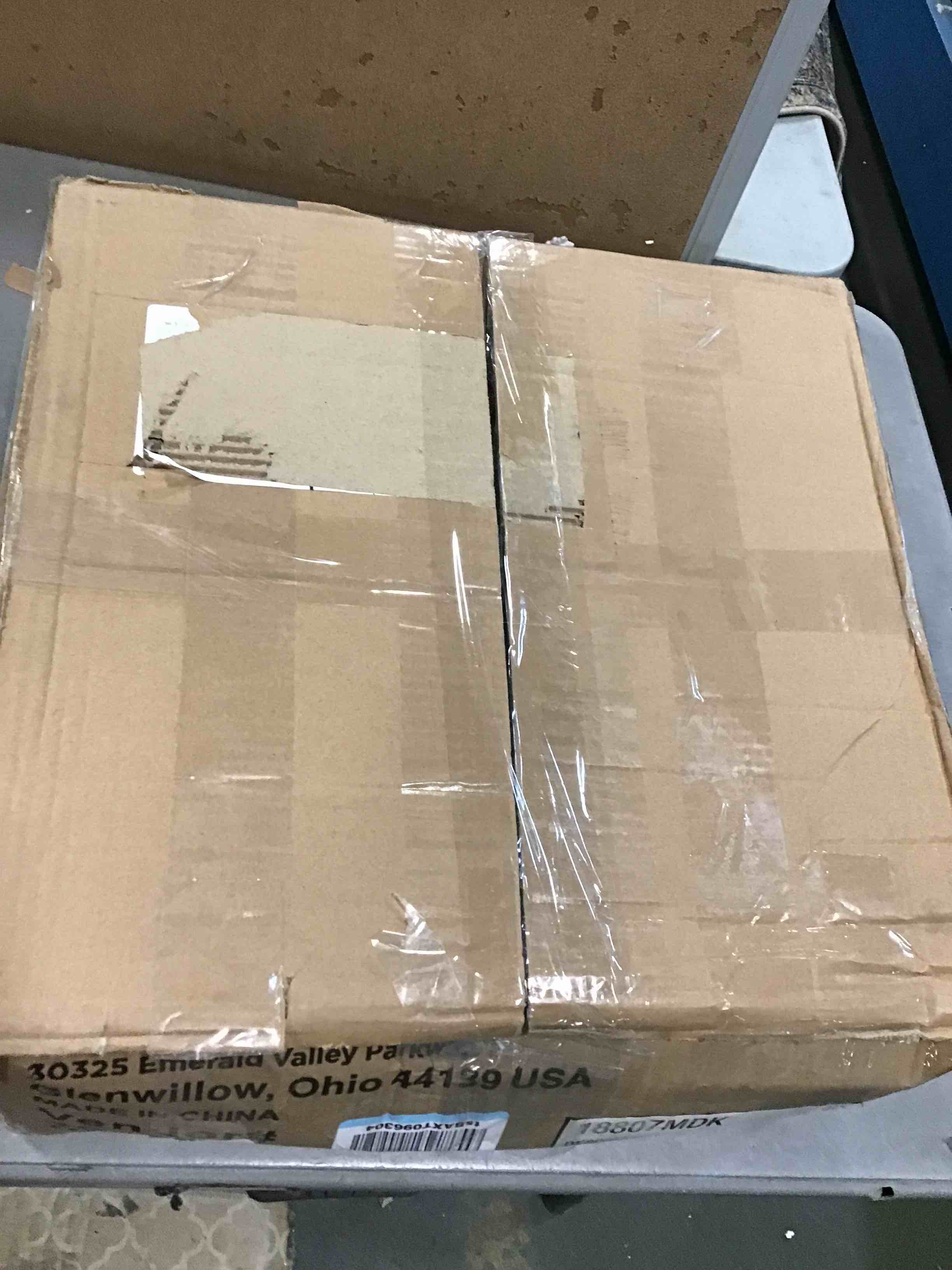 https://s3.amazonaws.com/lotting-images-prod/bidfta/YEL6007445_1708094533168.jpeg