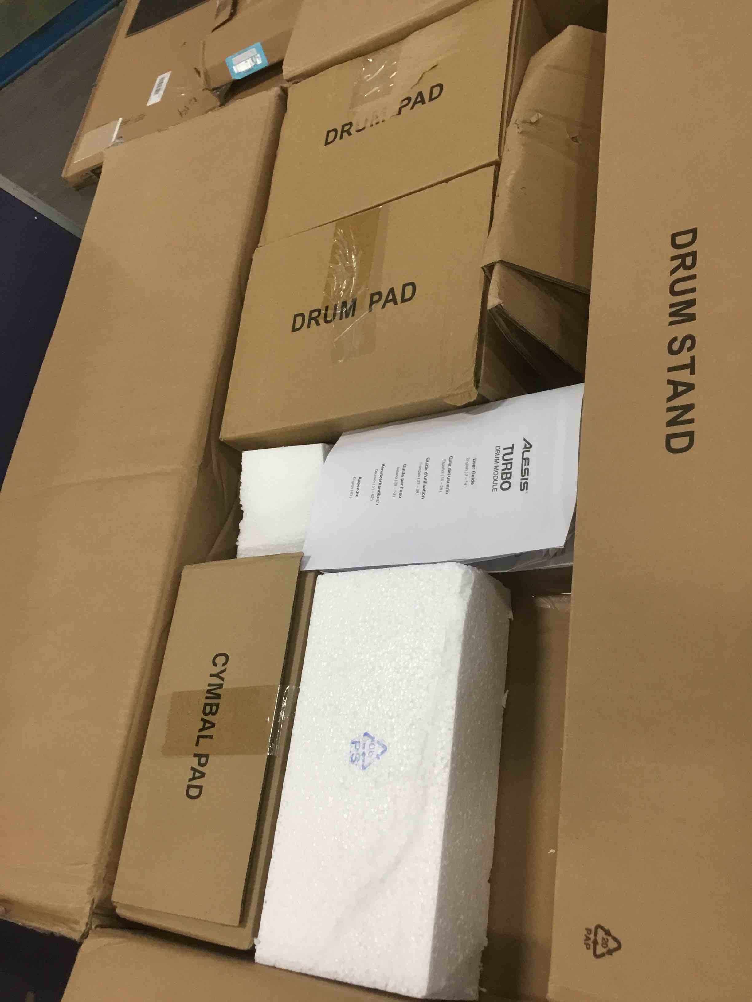 https://s3.amazonaws.com/lotting-images-prod/bidfta/YEL6007964_1707915655831.jpeg