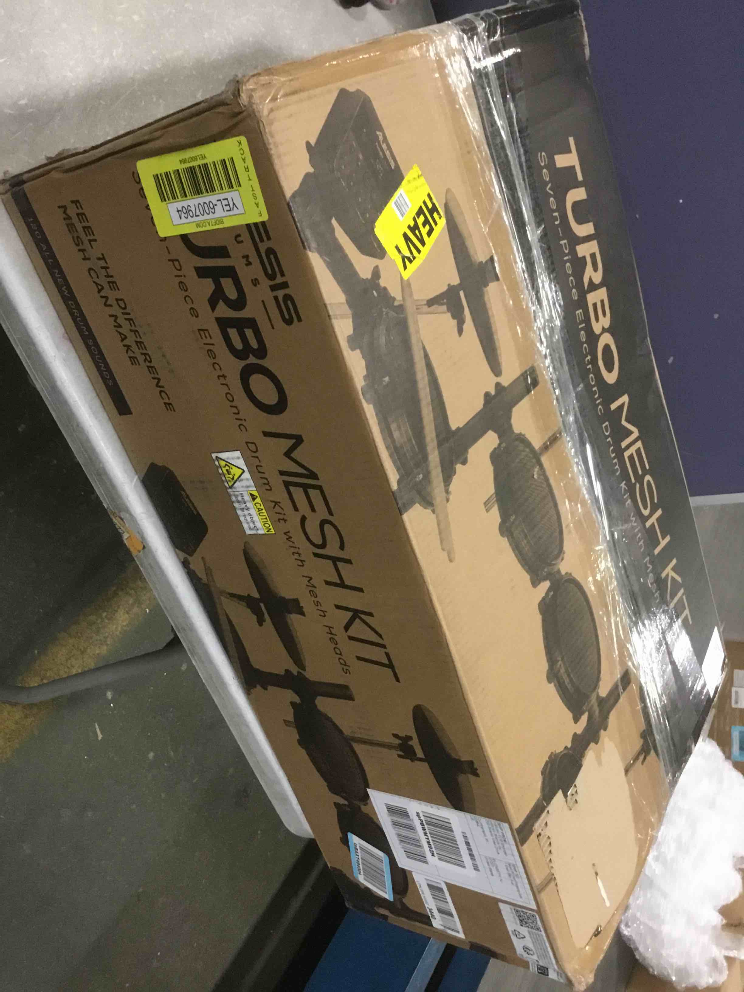 https://s3.amazonaws.com/lotting-images-prod/bidfta/YEL6007964_1707915687967.jpeg