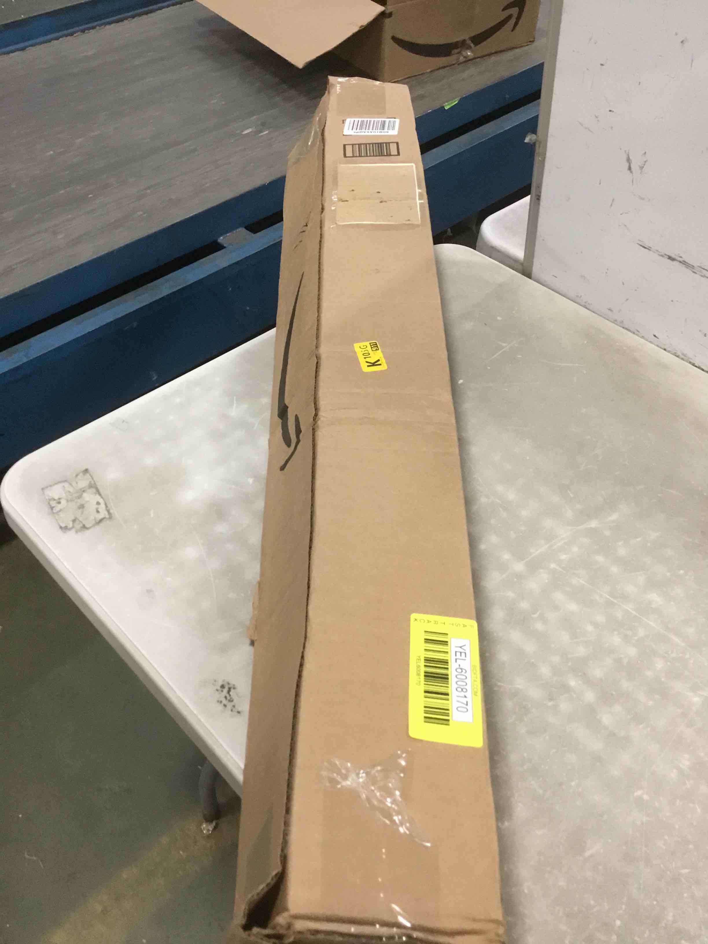 https://s3.amazonaws.com/lotting-images-prod/bidfta/YEL6008170_1708000955490.jpeg