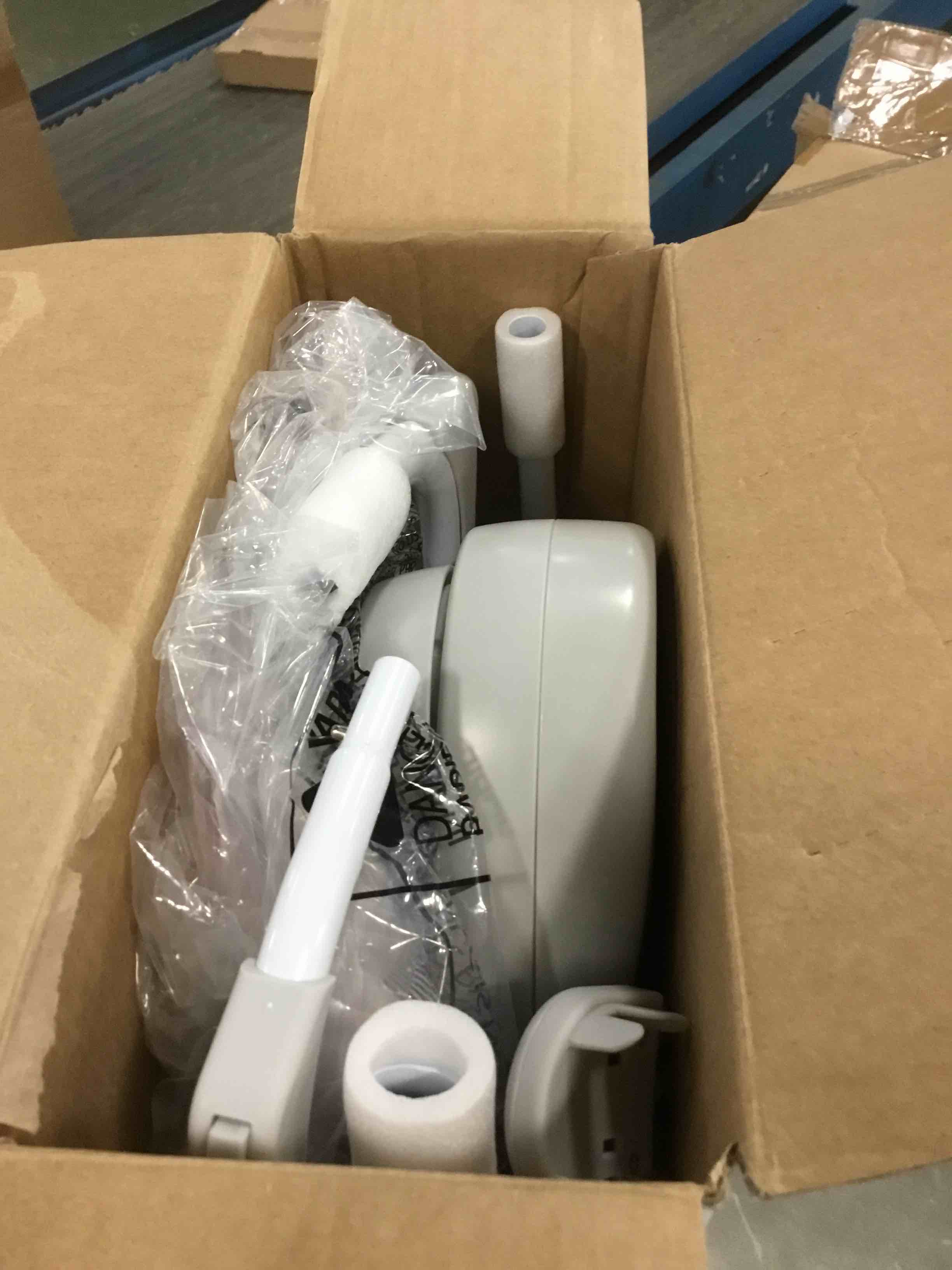 https://s3.amazonaws.com/lotting-images-prod/bidfta/YEL6009149_1708376256643.jpeg