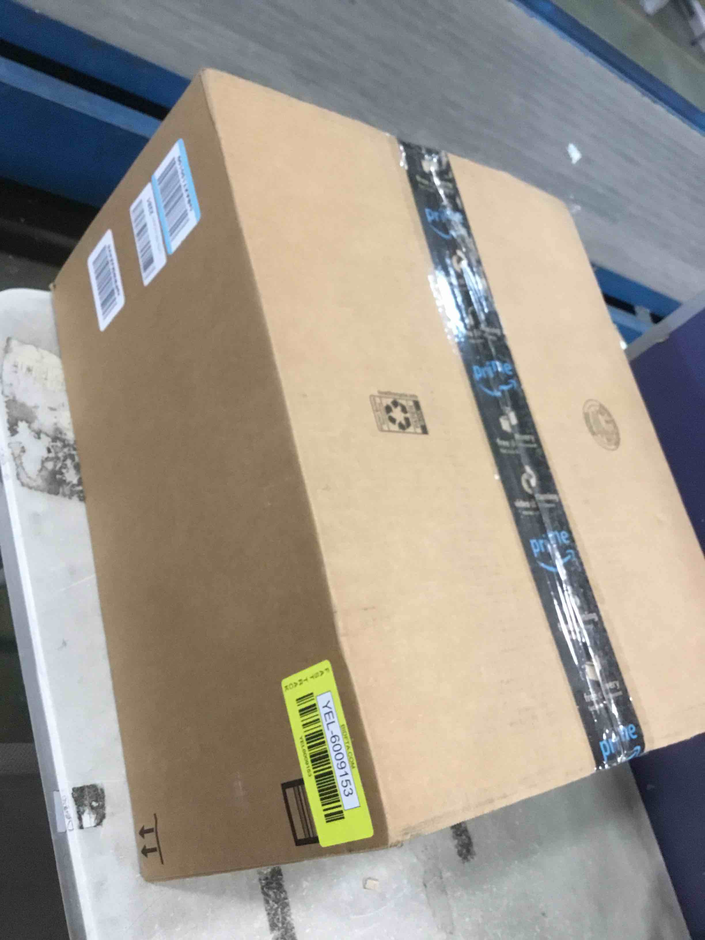 https://s3.amazonaws.com/lotting-images-prod/bidfta/YEL6009153_1708376754090.jpeg