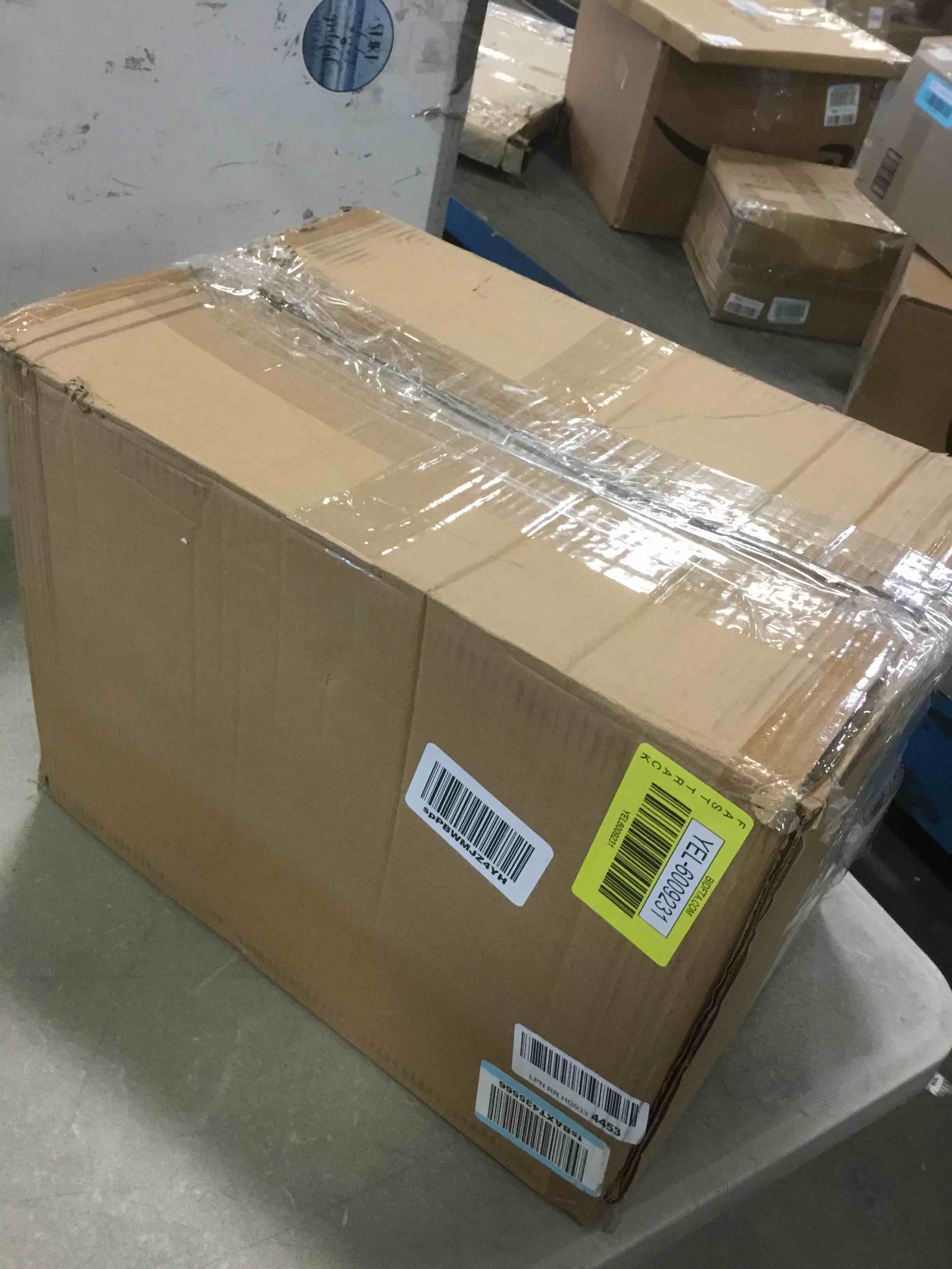 https://s3.amazonaws.com/lotting-images-prod/bidfta/YEL6009231_1708438969308.jpeg