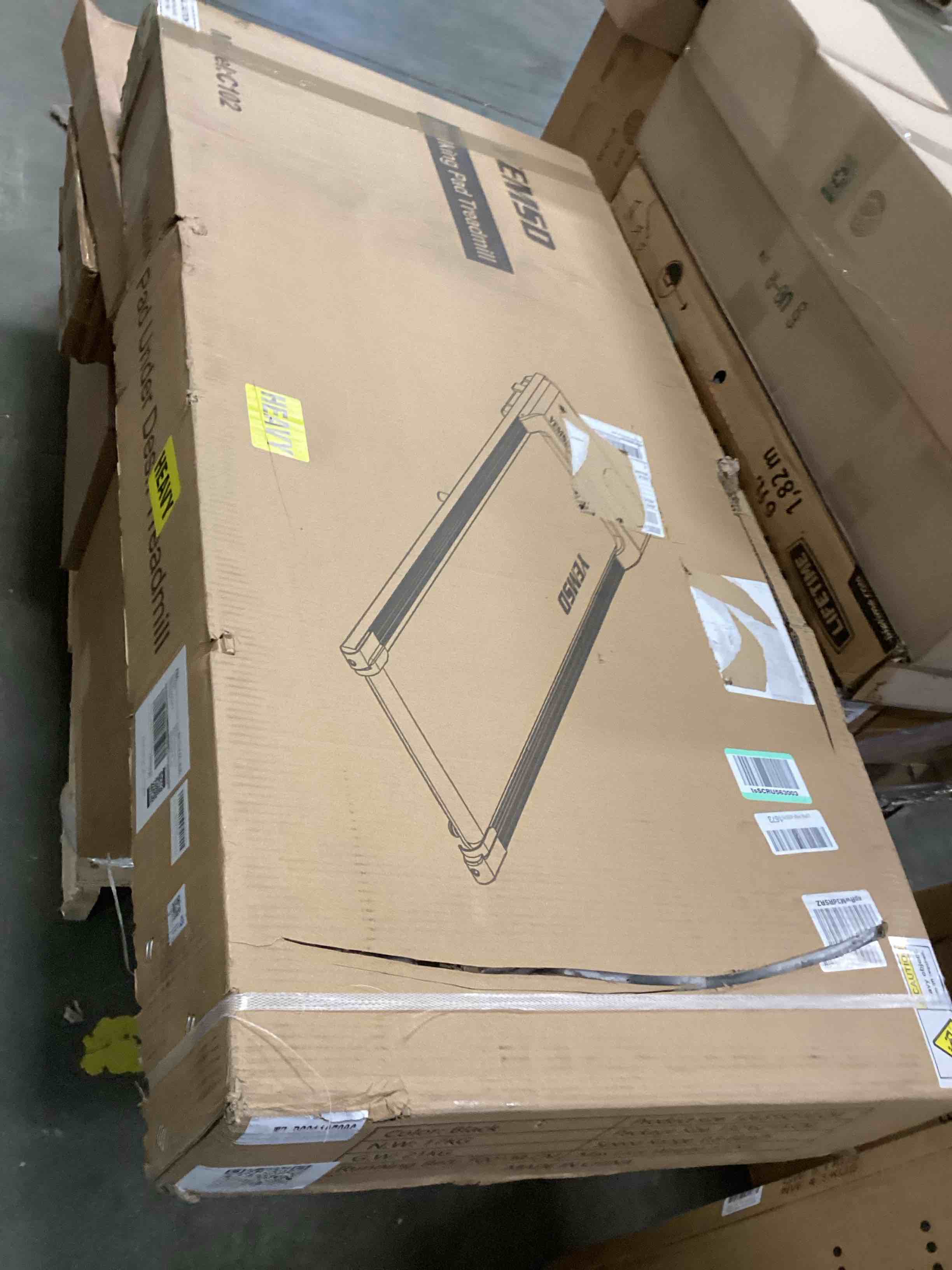https://s3.amazonaws.com/lotting-images-prod/bidfta/YEL6009470_1708015130066.jpeg