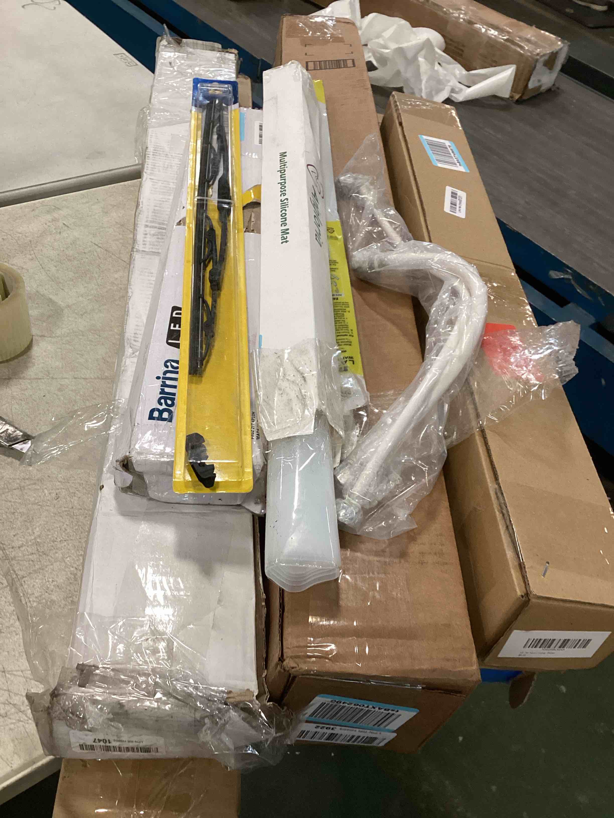 https://s3.amazonaws.com/lotting-images-prod/bidfta/YEL6009493_1708016965203.jpeg