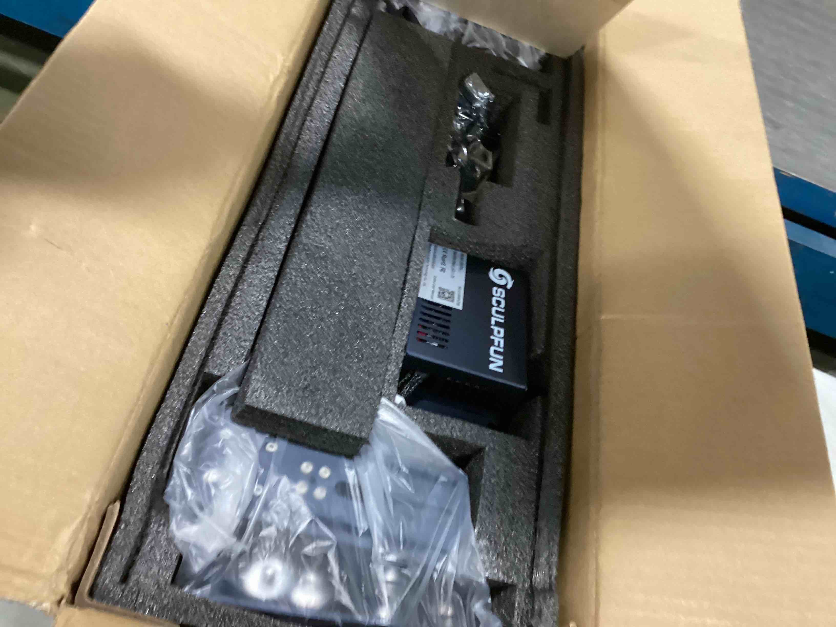 https://s3.amazonaws.com/lotting-images-prod/bidfta/YEL6009660_1708090295076.jpeg