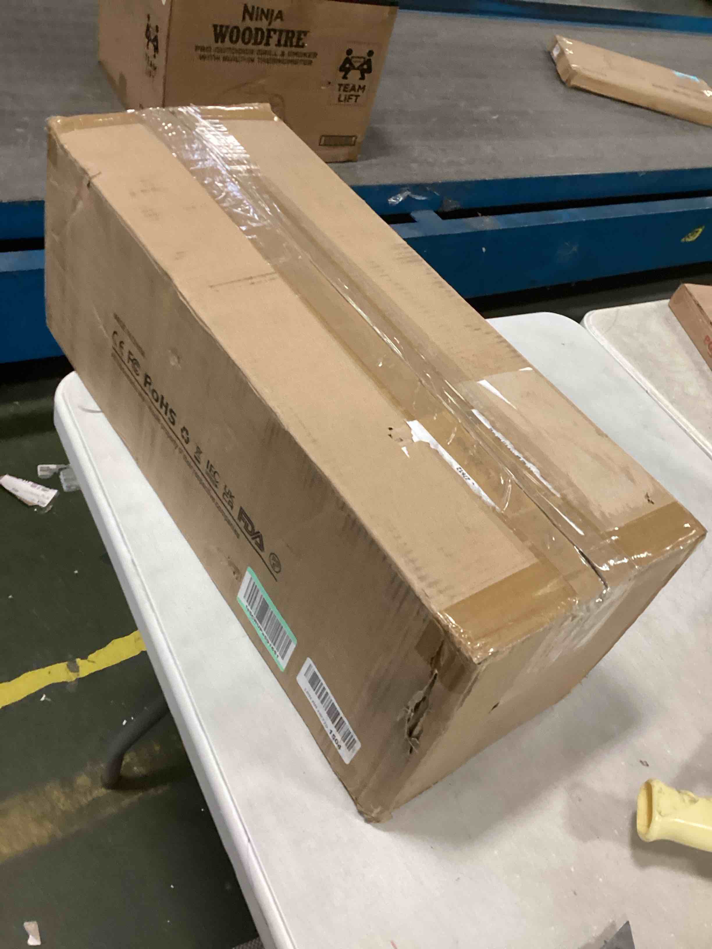https://s3.amazonaws.com/lotting-images-prod/bidfta/YEL6009660_1708090305429.jpeg