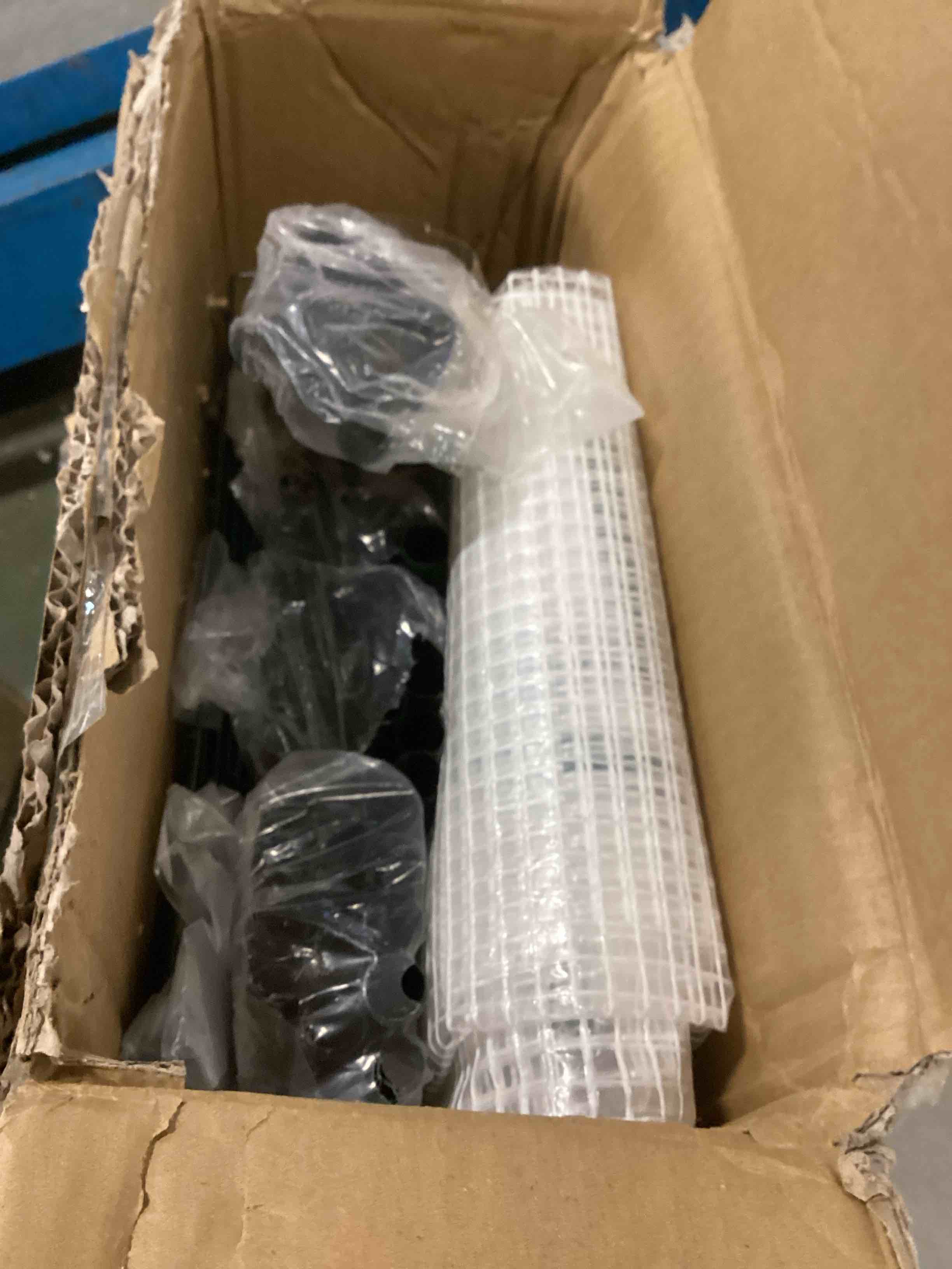 https://s3.amazonaws.com/lotting-images-prod/bidfta/YEL6010237_1708290745287.jpeg