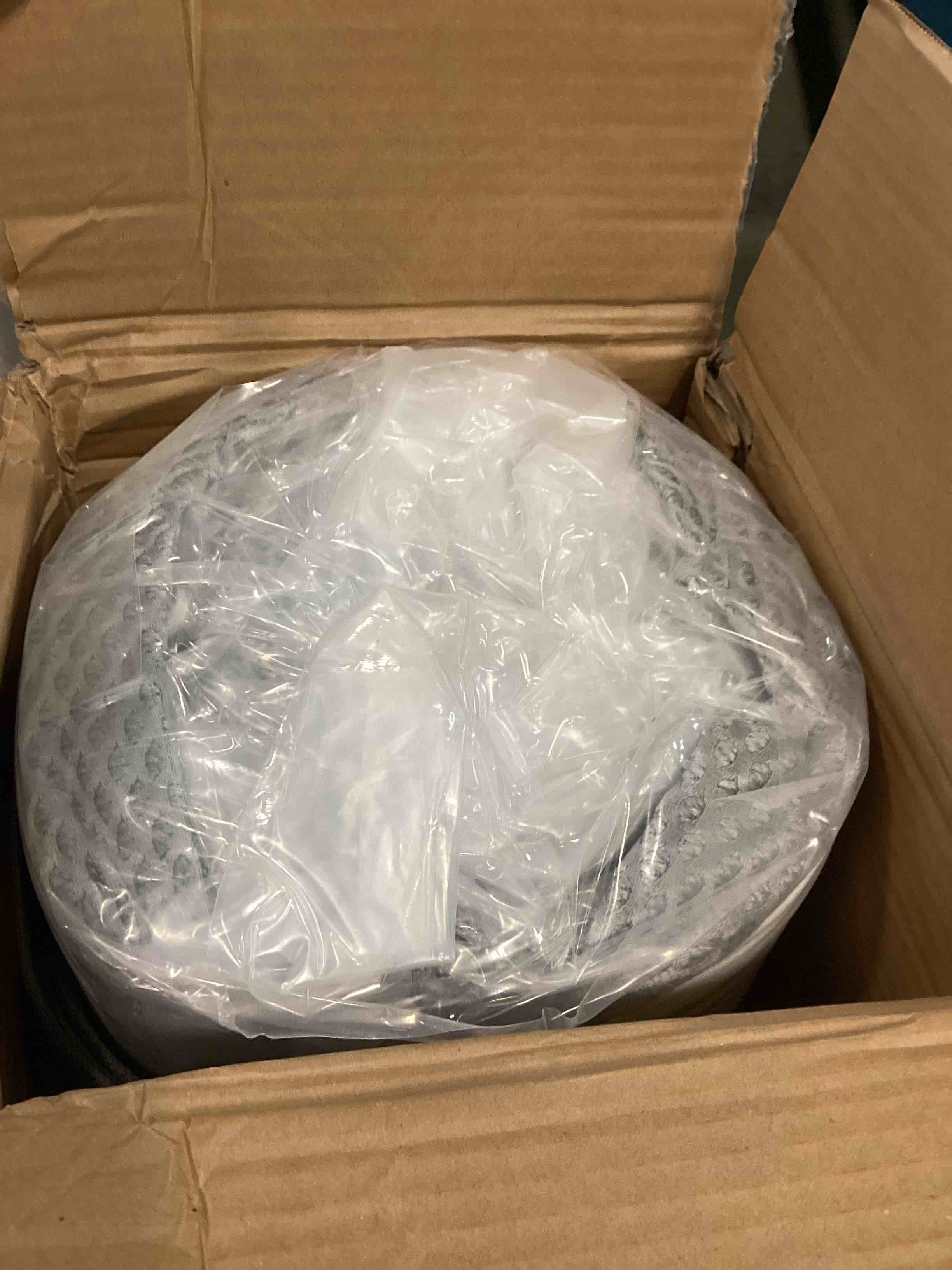 https://s3.amazonaws.com/lotting-images-prod/bidfta/YEL6010383_1708358905952.jpeg