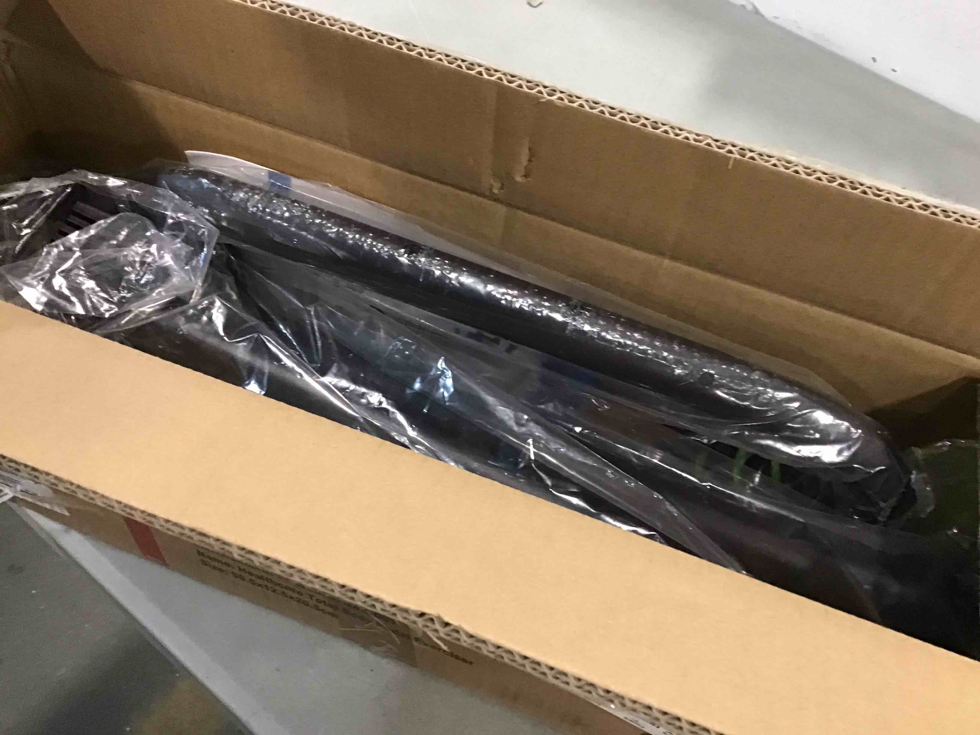https://s3.amazonaws.com/lotting-images-prod/bidfta/YEL6010818_1708453570830.jpeg