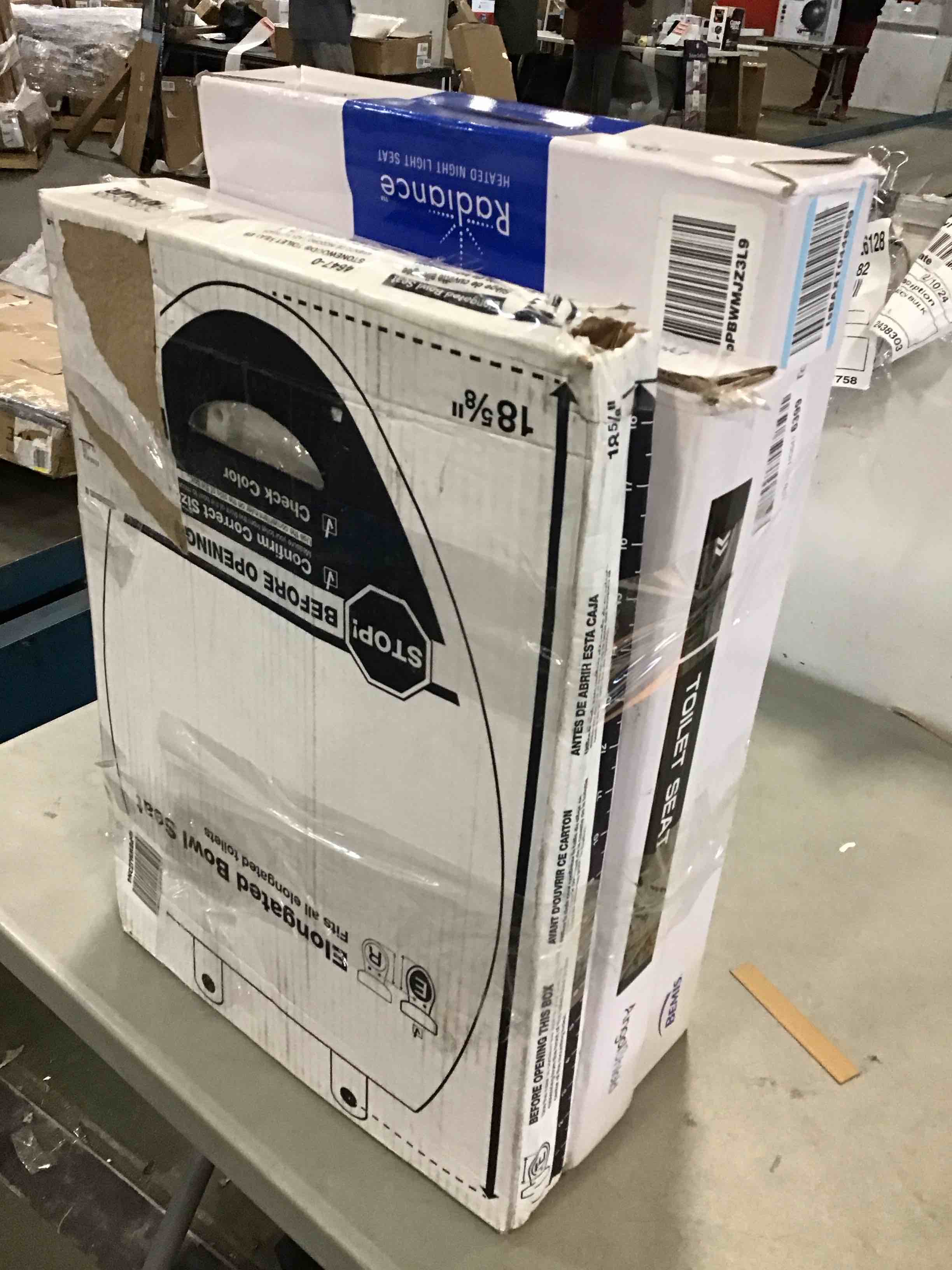 https://s3.amazonaws.com/lotting-images-prod/bidfta/YEL6010844_1708455826820.jpeg