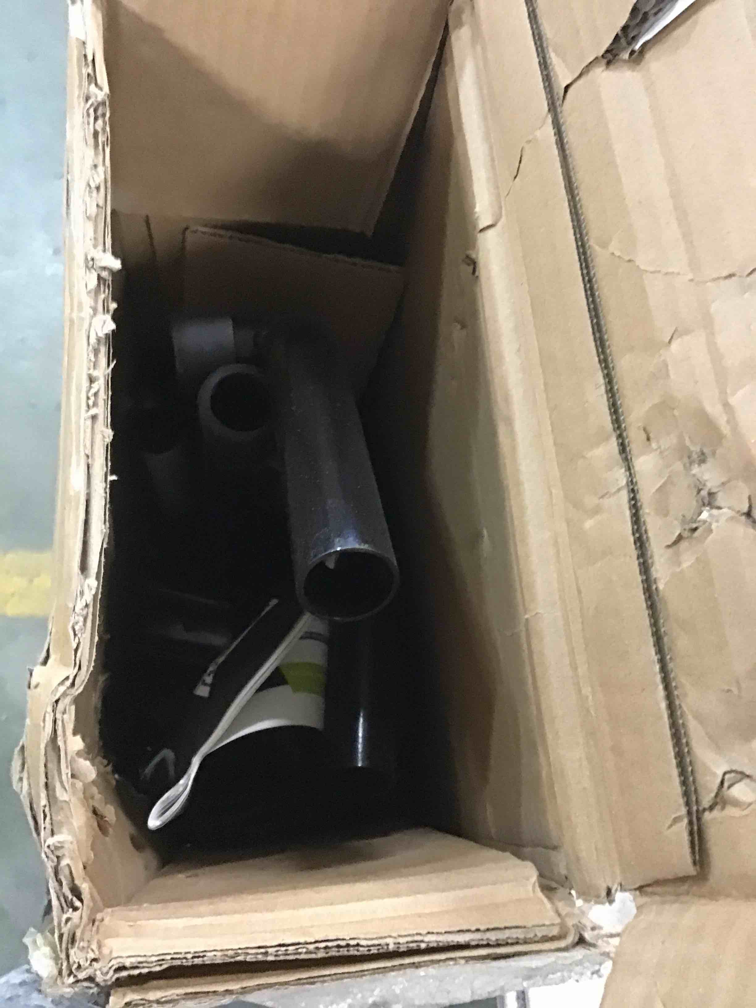 https://s3.amazonaws.com/lotting-images-prod/bidfta/YEL6012152_1708177905681.jpeg