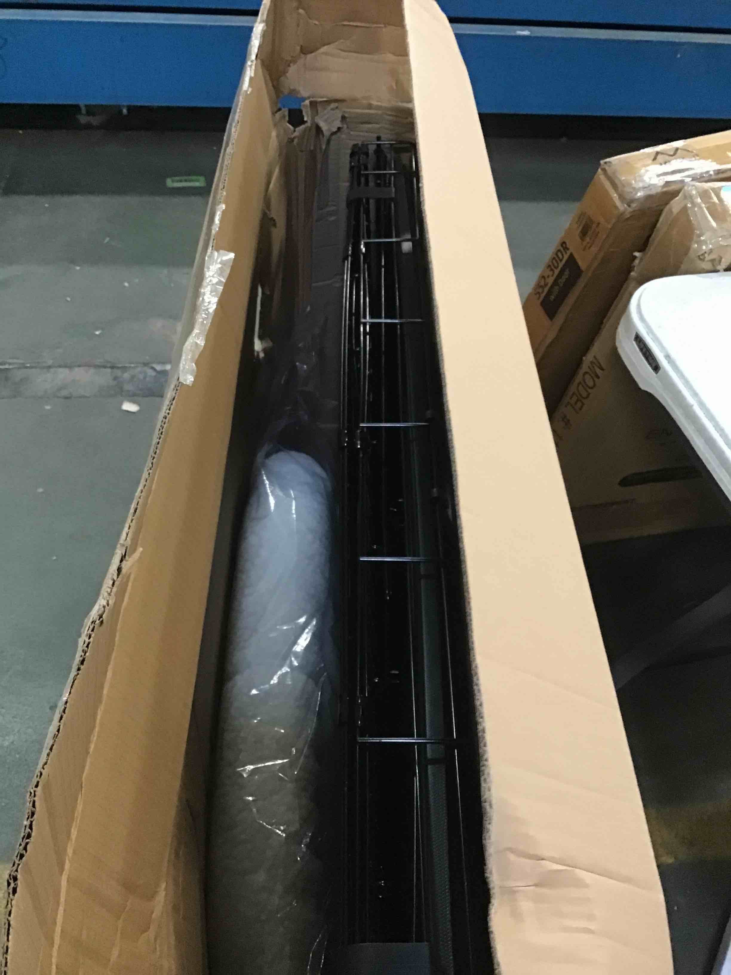 https://s3.amazonaws.com/lotting-images-prod/bidfta/YEL6012215_1708190154579.jpeg
