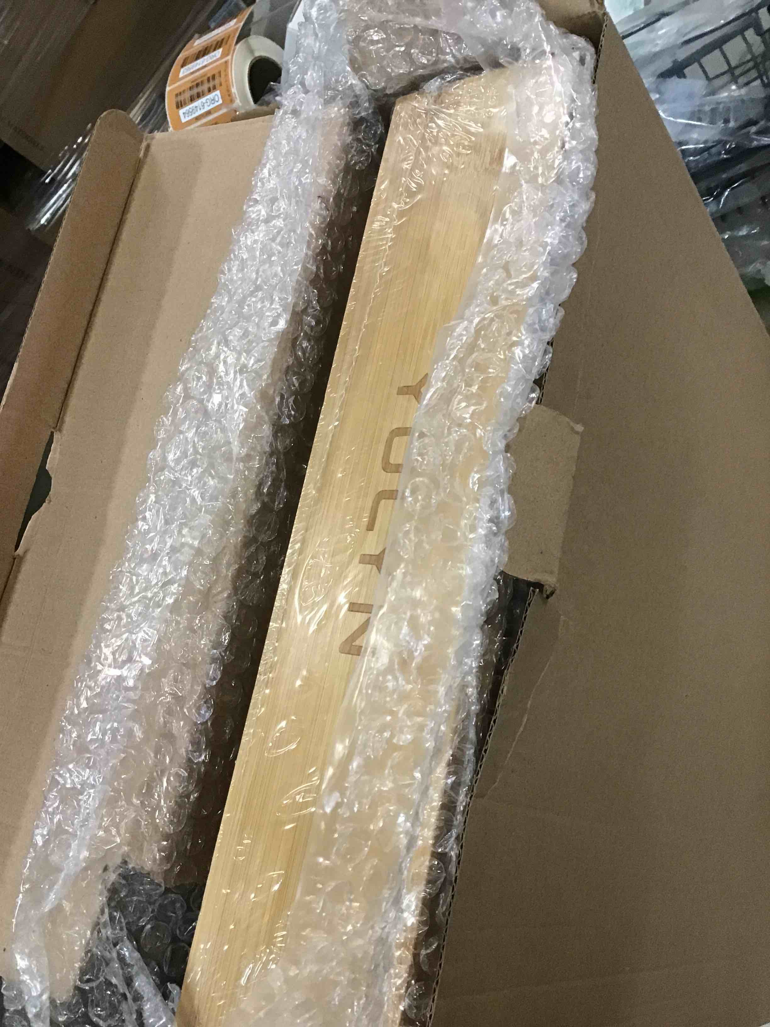 https://s3.amazonaws.com/lotting-images-prod/bidfta/YEL6013193_1708977428431.jpeg
