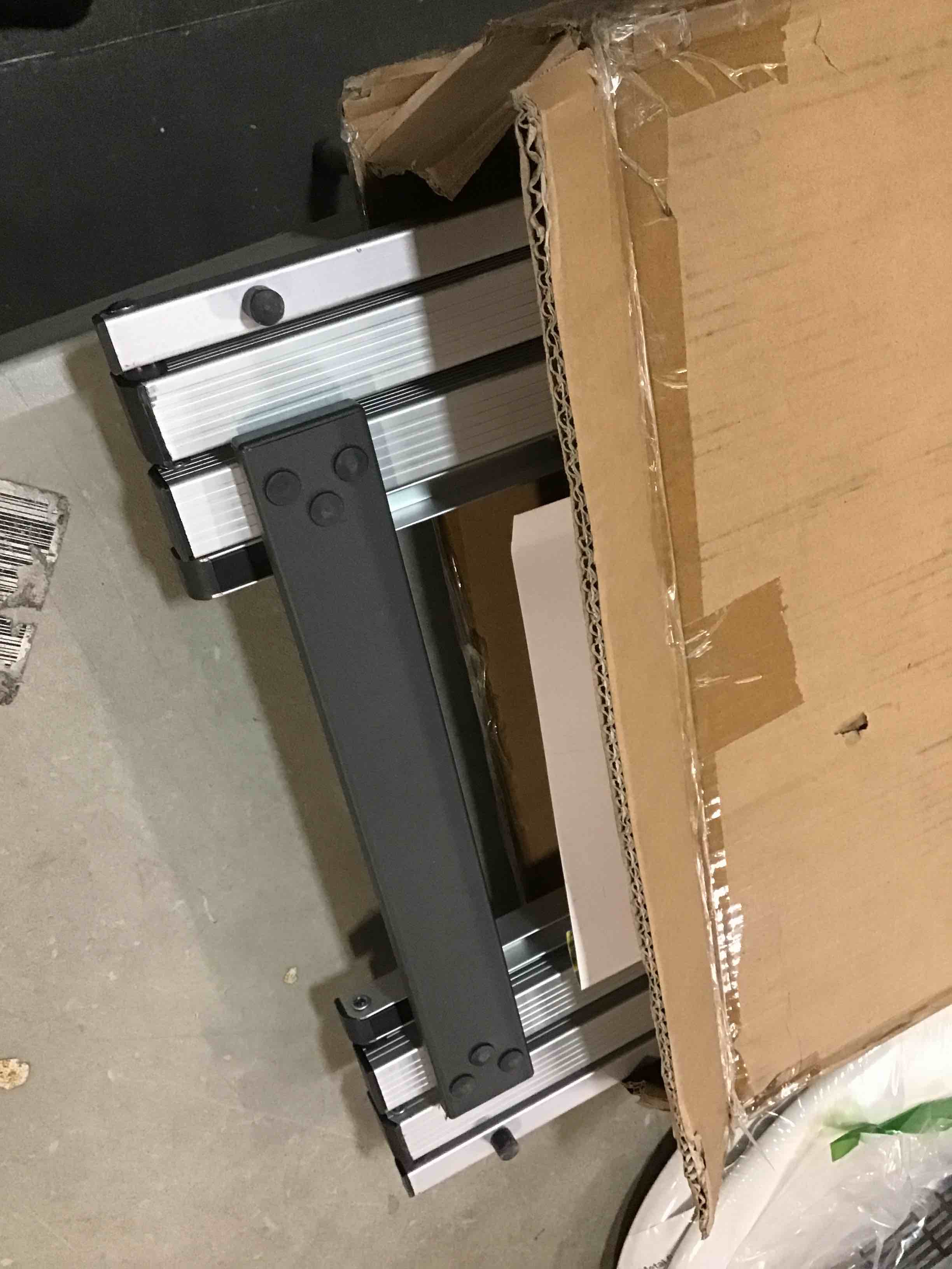 https://s3.amazonaws.com/lotting-images-prod/bidfta/YEL6013198_1708979901078.jpeg