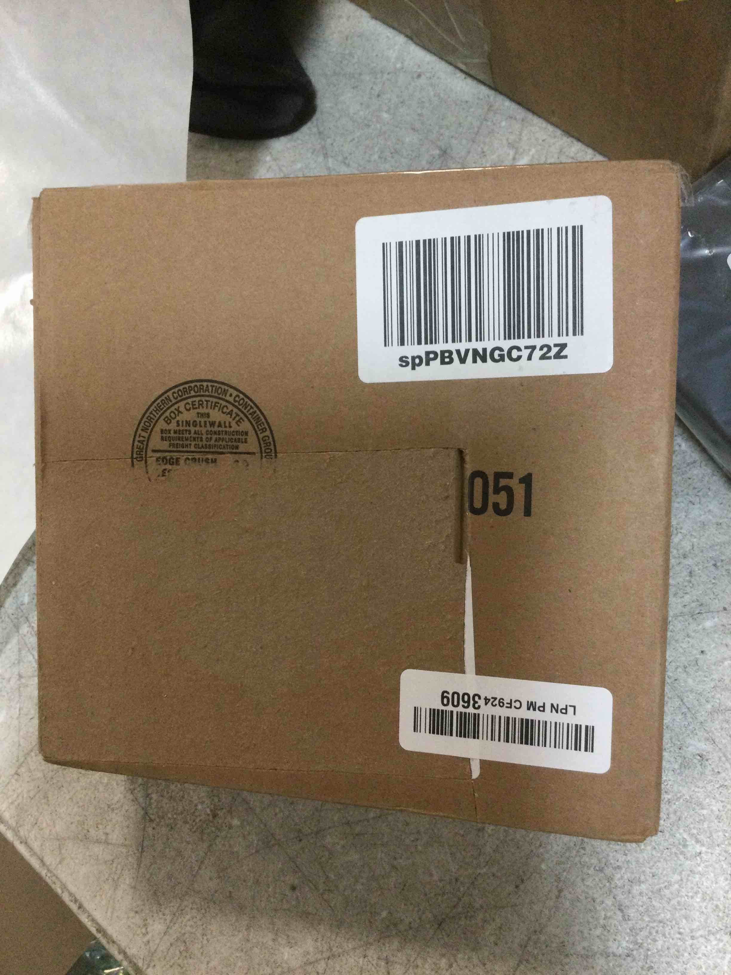 https://s3.amazonaws.com/lotting-images-prod/bidfta/YEL6013295_1709045378458.jpeg