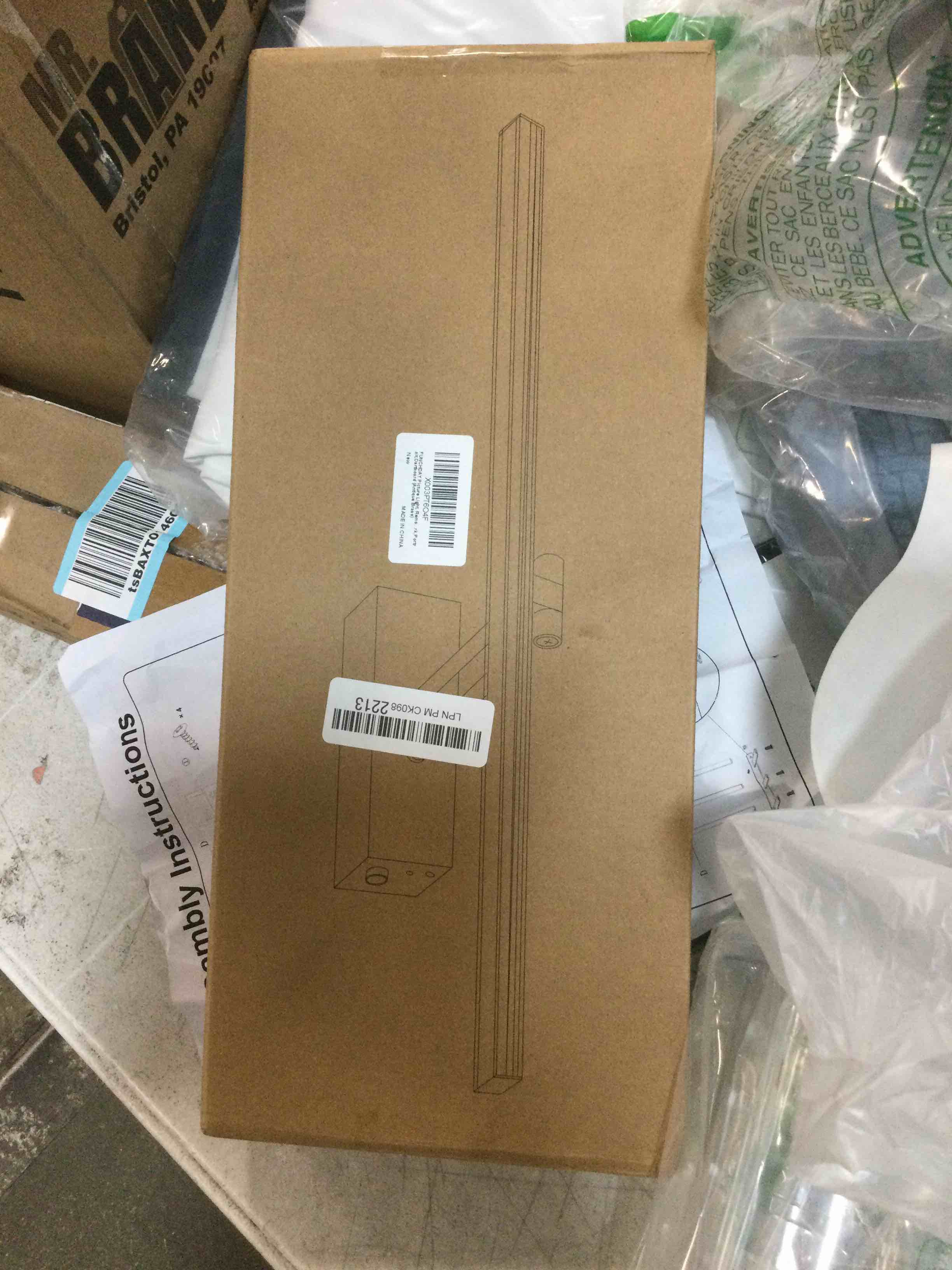https://s3.amazonaws.com/lotting-images-prod/bidfta/YEL6013395_1709063046195.jpeg