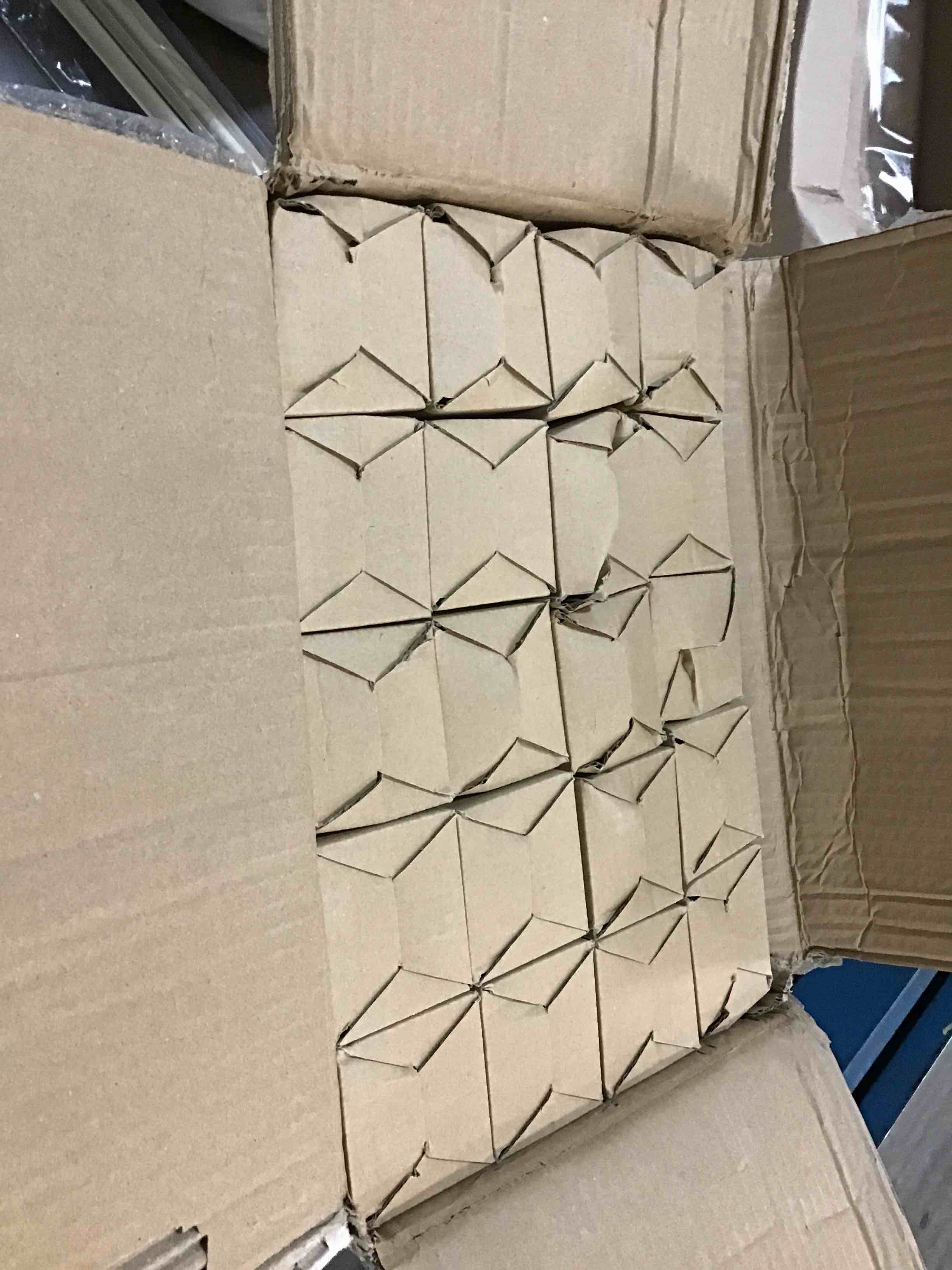 https://s3.amazonaws.com/lotting-images-prod/bidfta/YEL6013439_1709126036043.jpeg