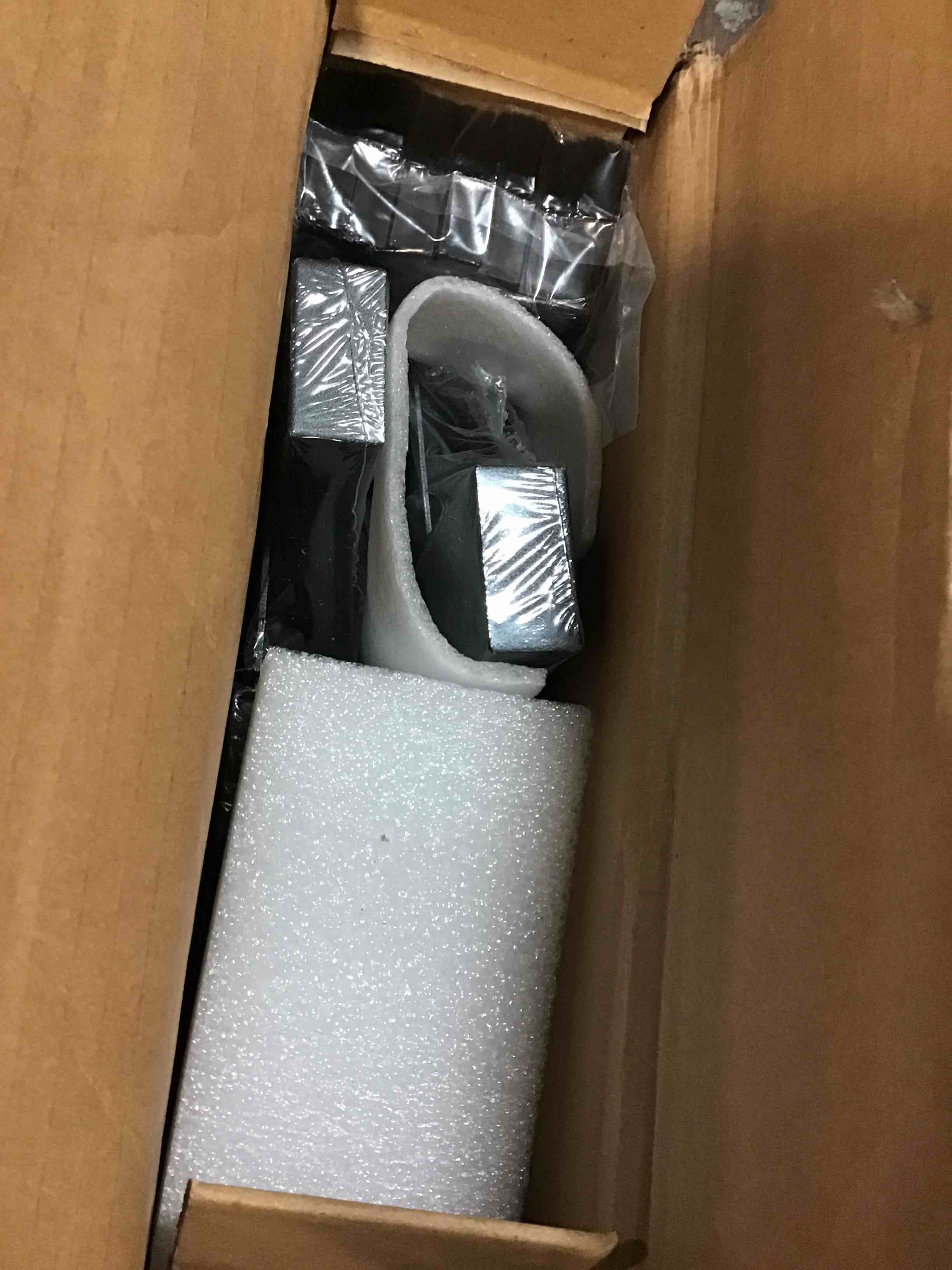 https://s3.amazonaws.com/lotting-images-prod/bidfta/YEL6013508_1709135696937.jpeg