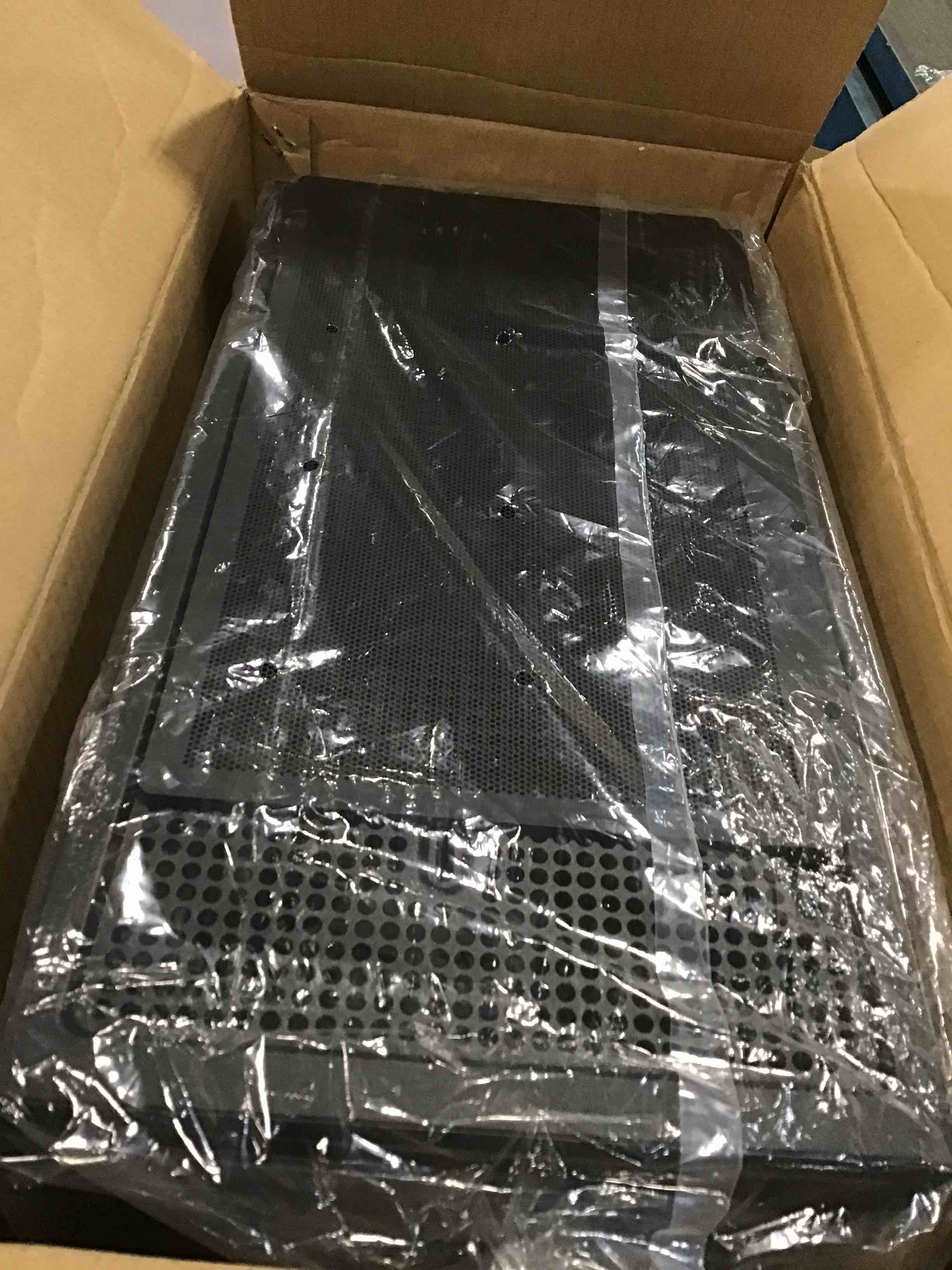 https://s3.amazonaws.com/lotting-images-prod/bidfta/YEL6014291_1708438405863.jpeg