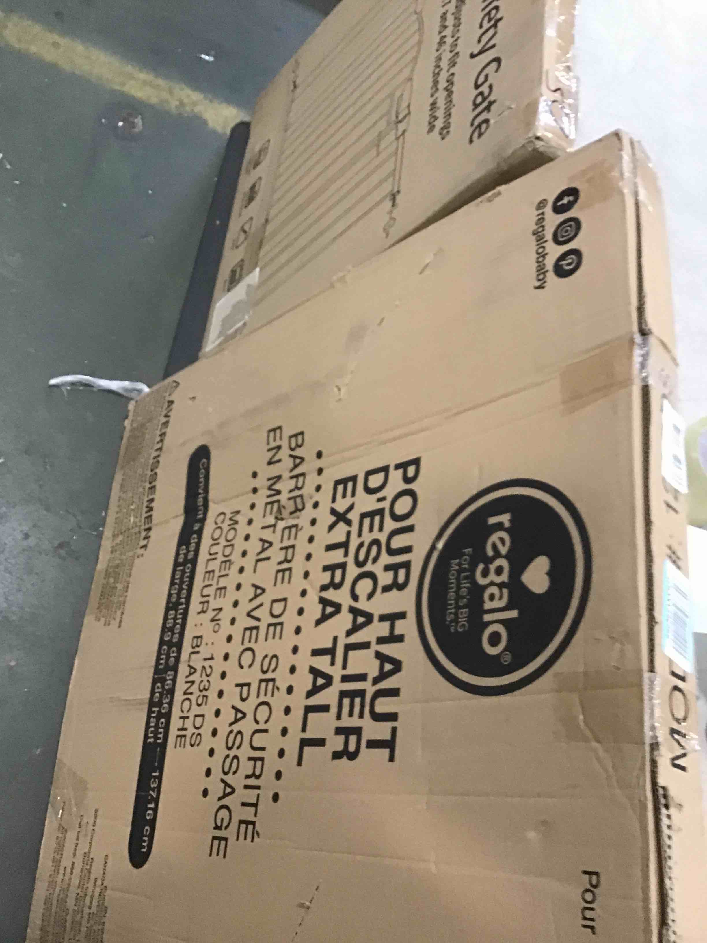 https://s3.amazonaws.com/lotting-images-prod/bidfta/YEL6014547_1708526473772.jpeg