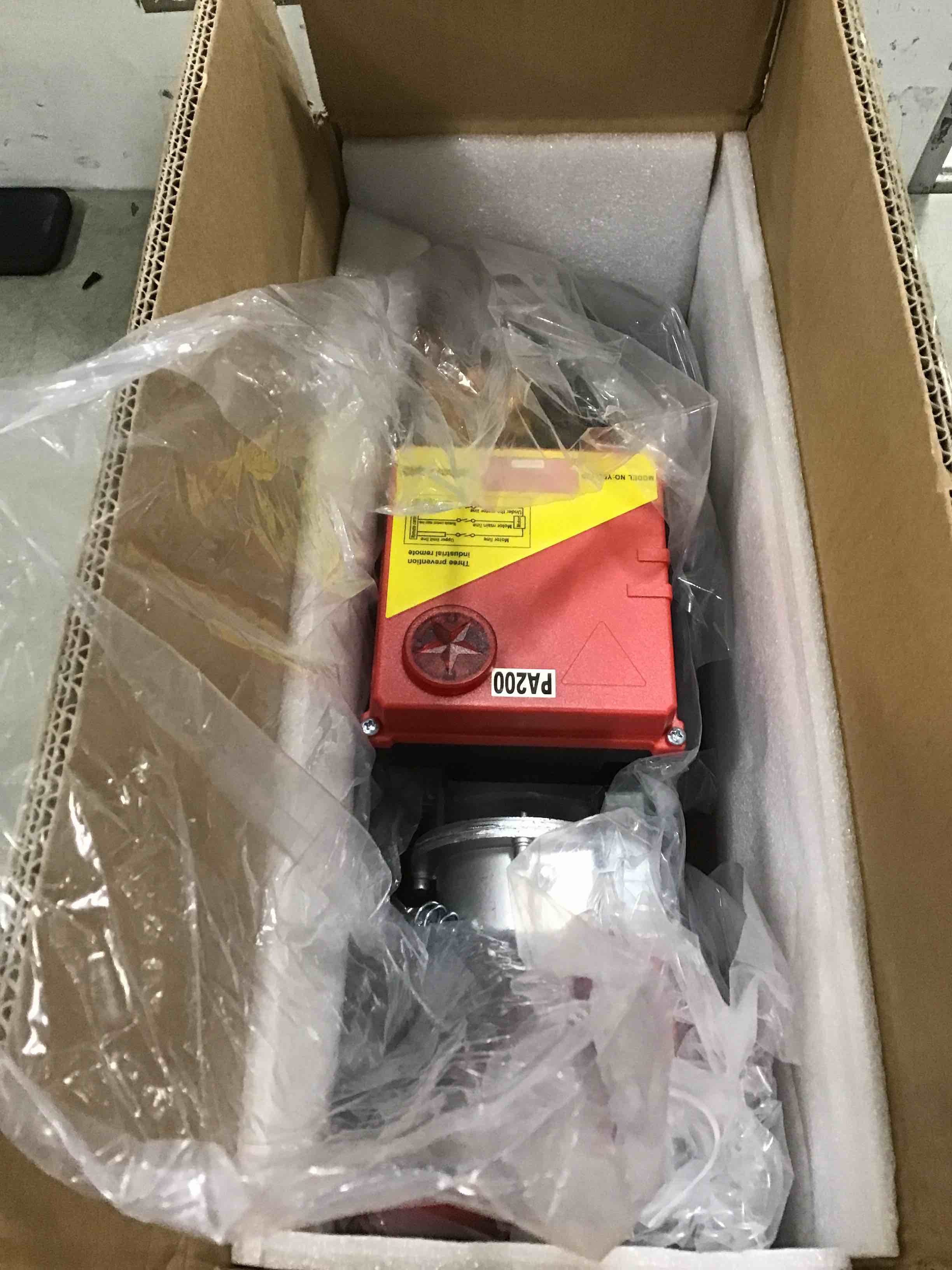 https://s3.amazonaws.com/lotting-images-prod/bidfta/YEL6014872_1708626097598.jpeg