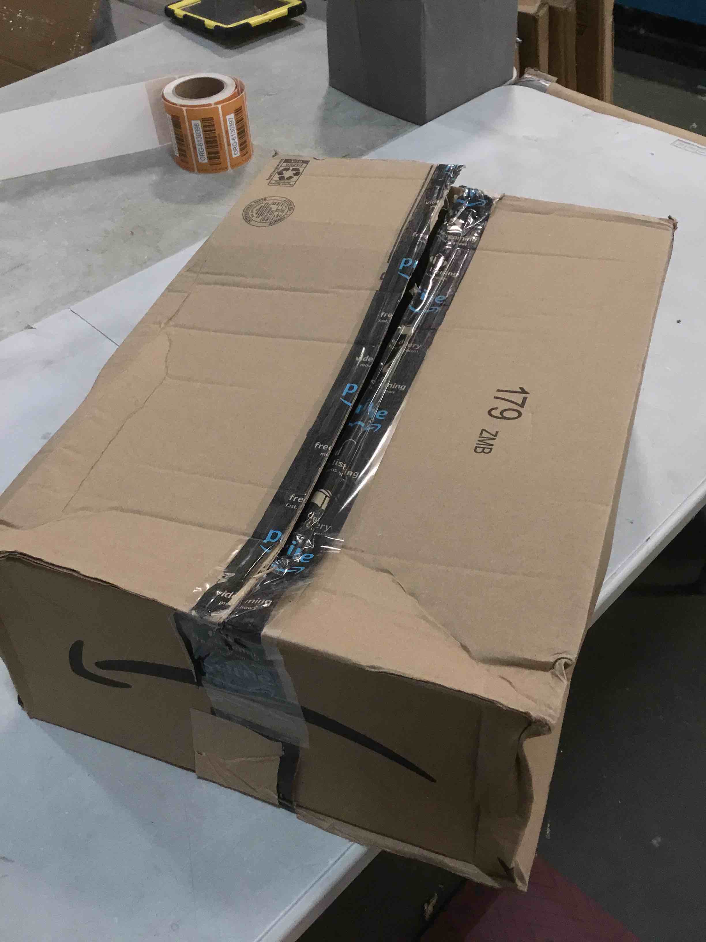 https://s3.amazonaws.com/lotting-images-prod/bidfta/YEL6015490_1708093296884.jpeg