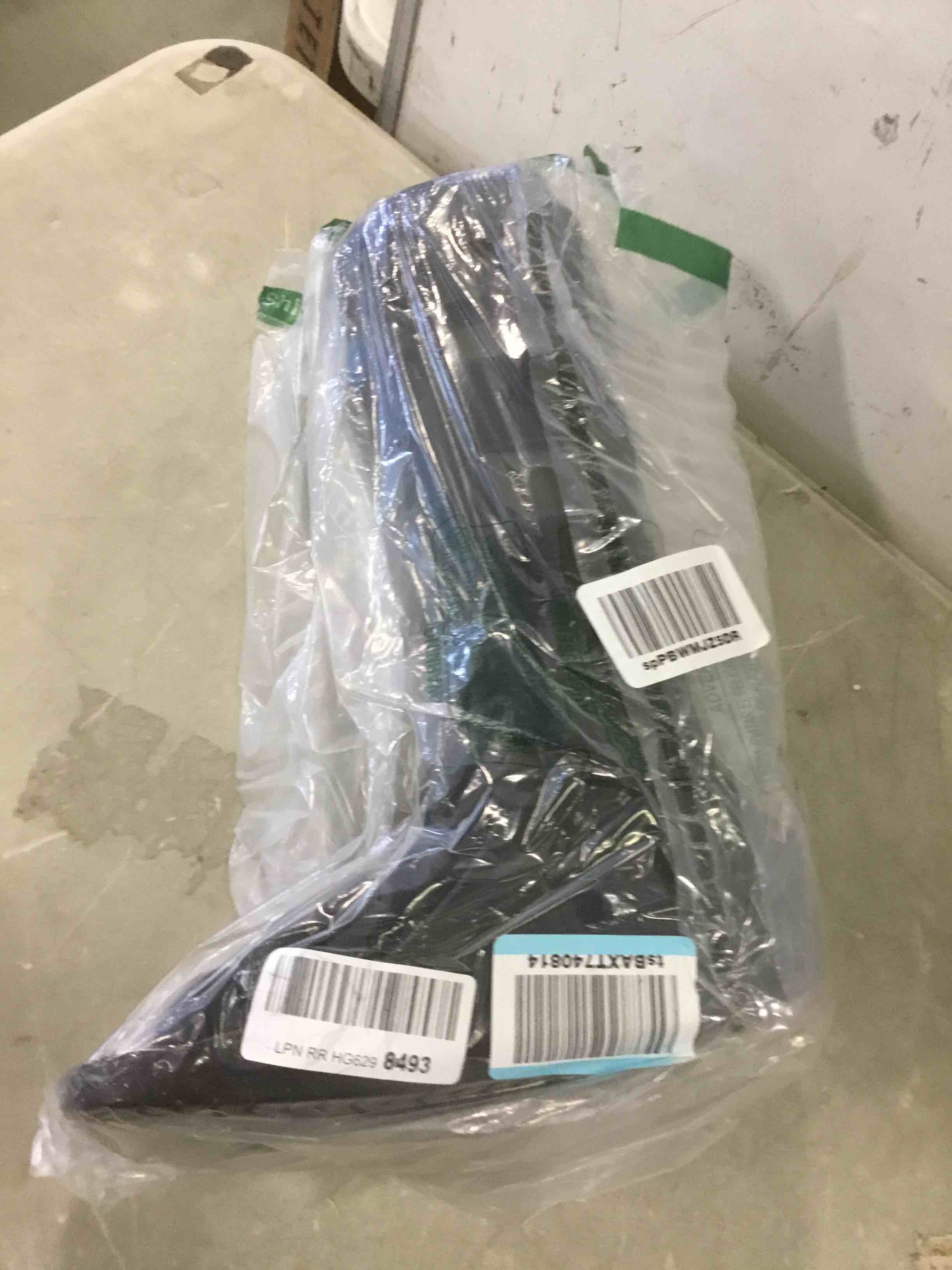https://s3.amazonaws.com/lotting-images-prod/bidfta/YEL6015643_1708446677783.jpeg