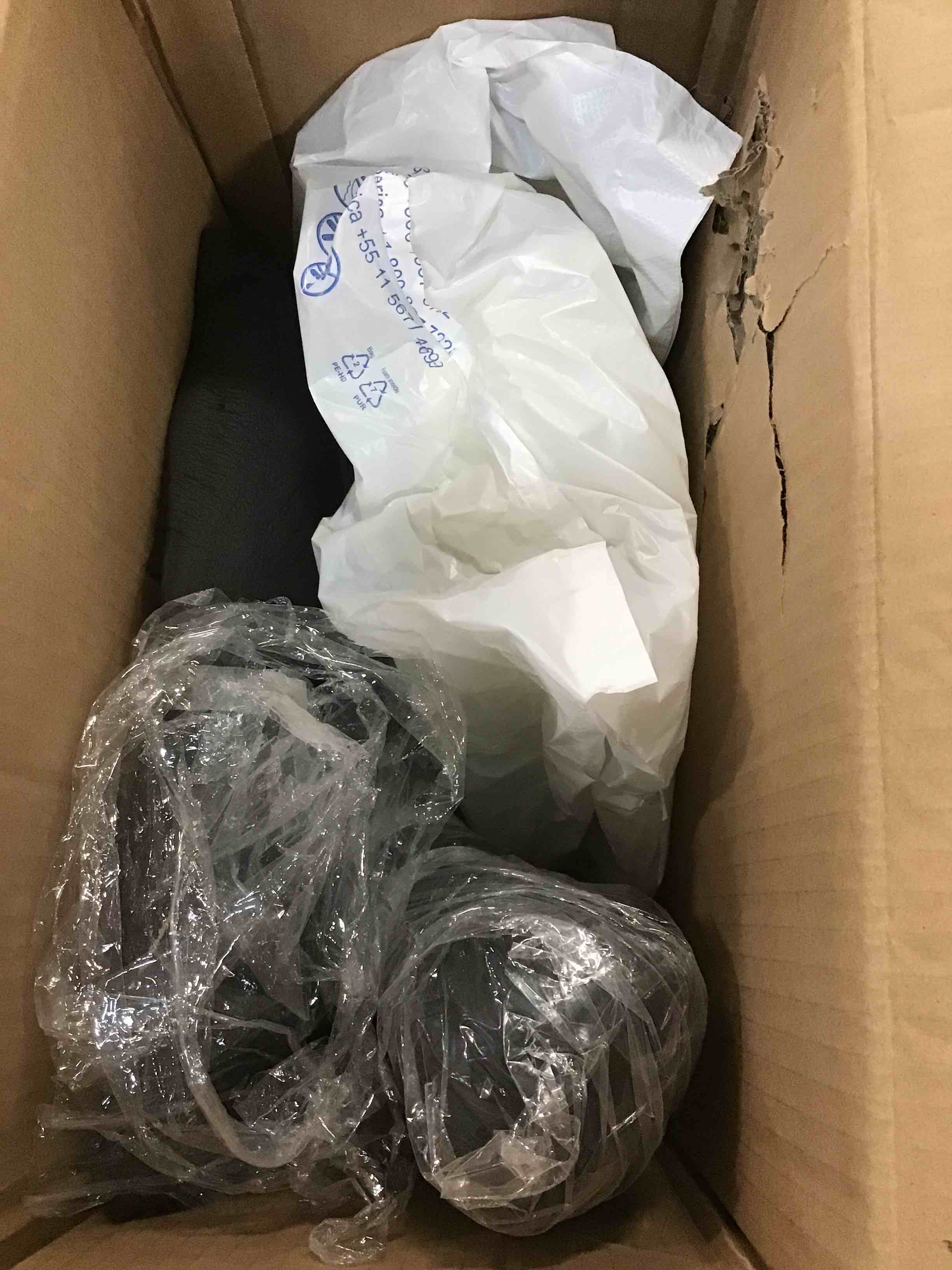 https://s3.amazonaws.com/lotting-images-prod/bidfta/YEL6016165_1708714066207.jpeg